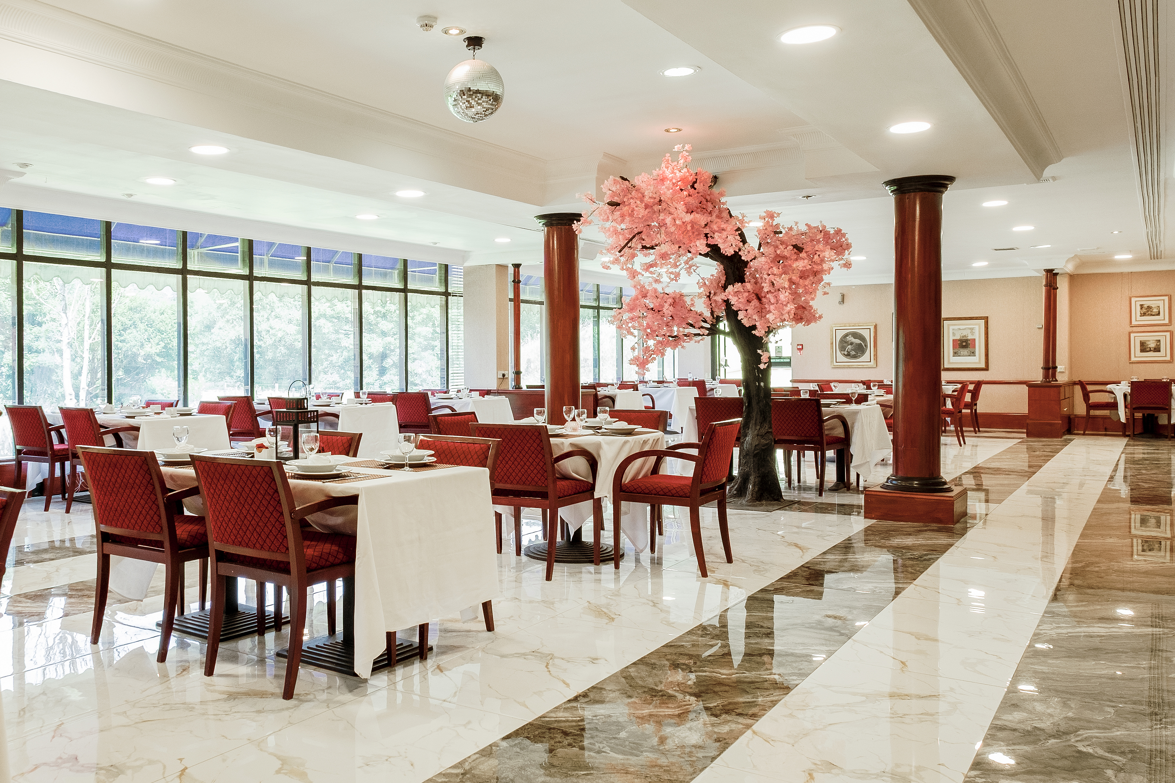 Muthu Glasgow River Hotel