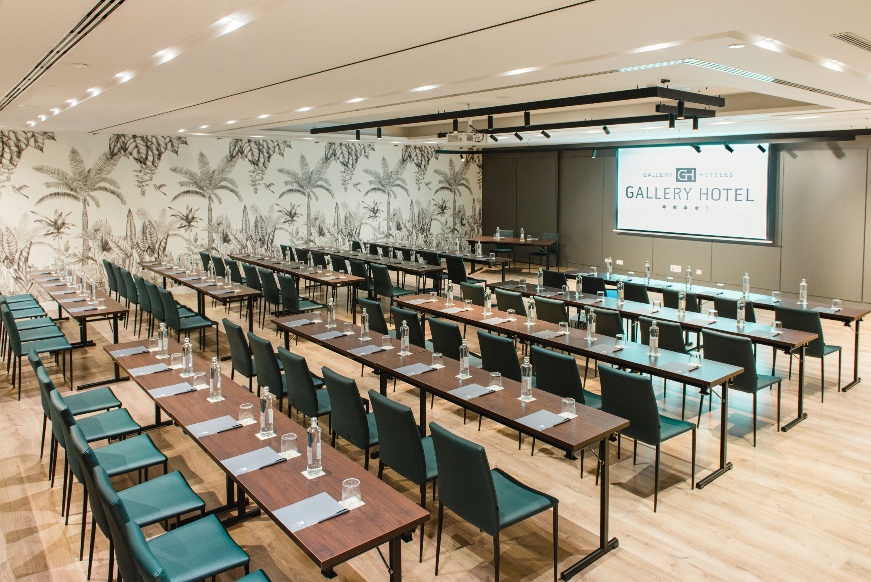 Gallery Hotel - photo