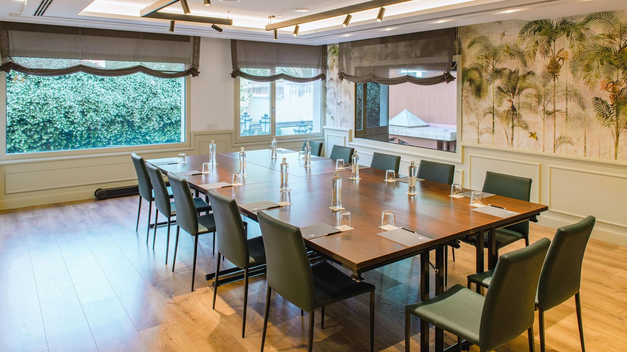 Gallery Hotel - photo