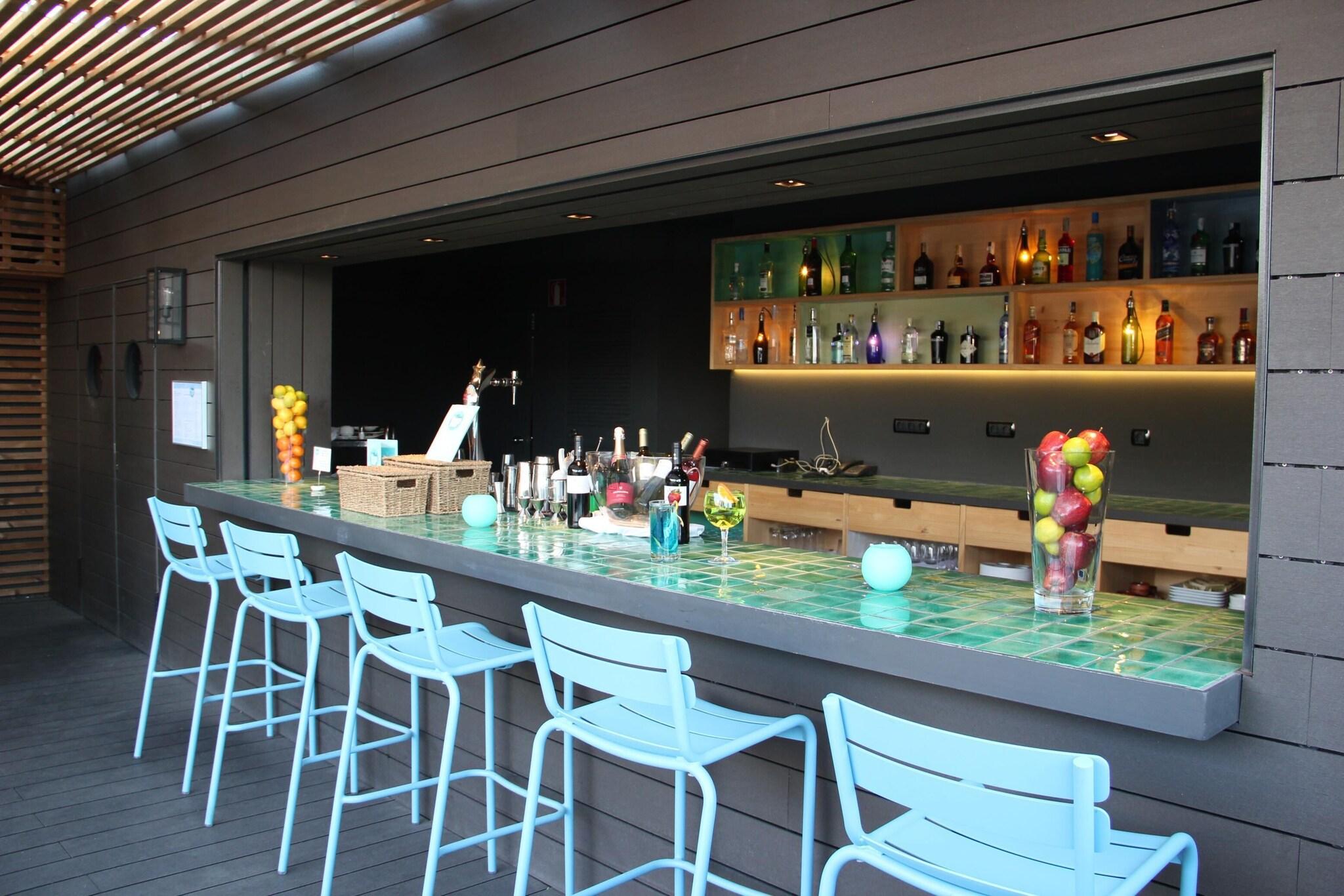 Gallery Hotel - photo