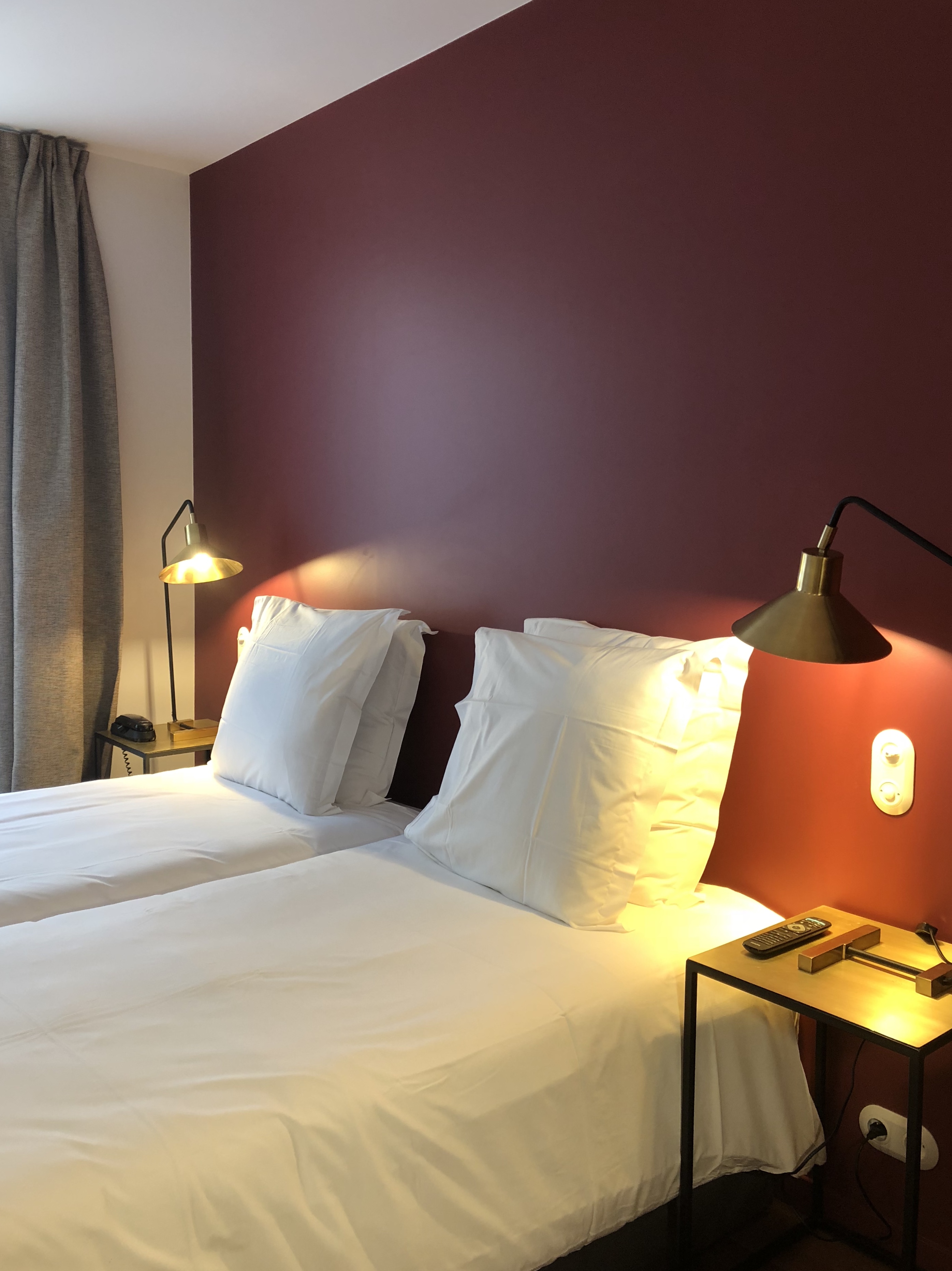 New Hotel Le Voltaire by null