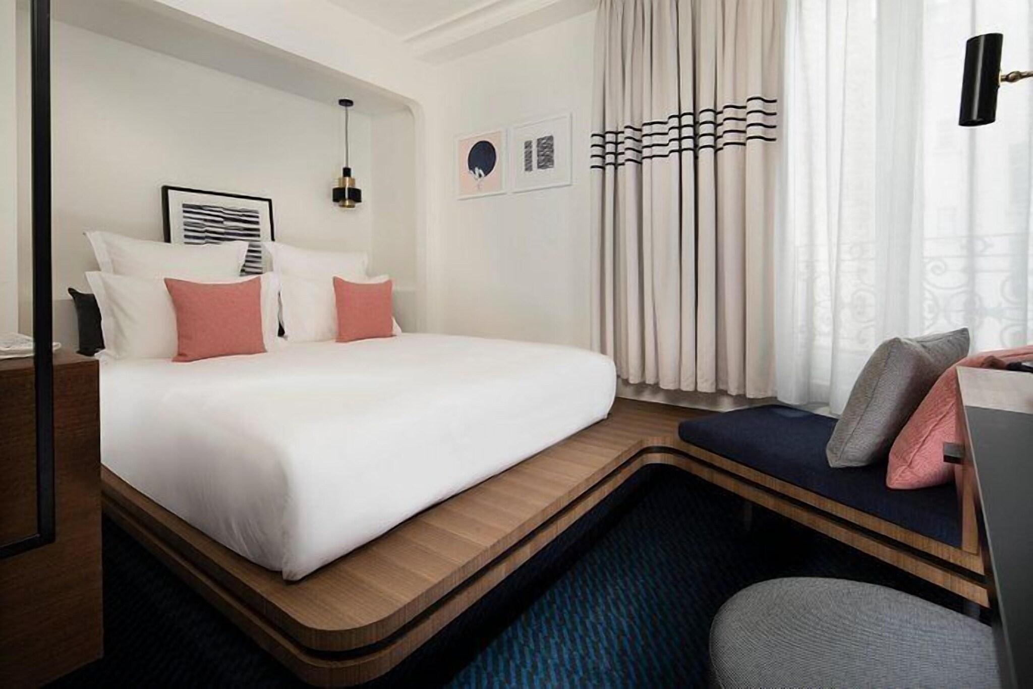 Maison ELLE Paris by null