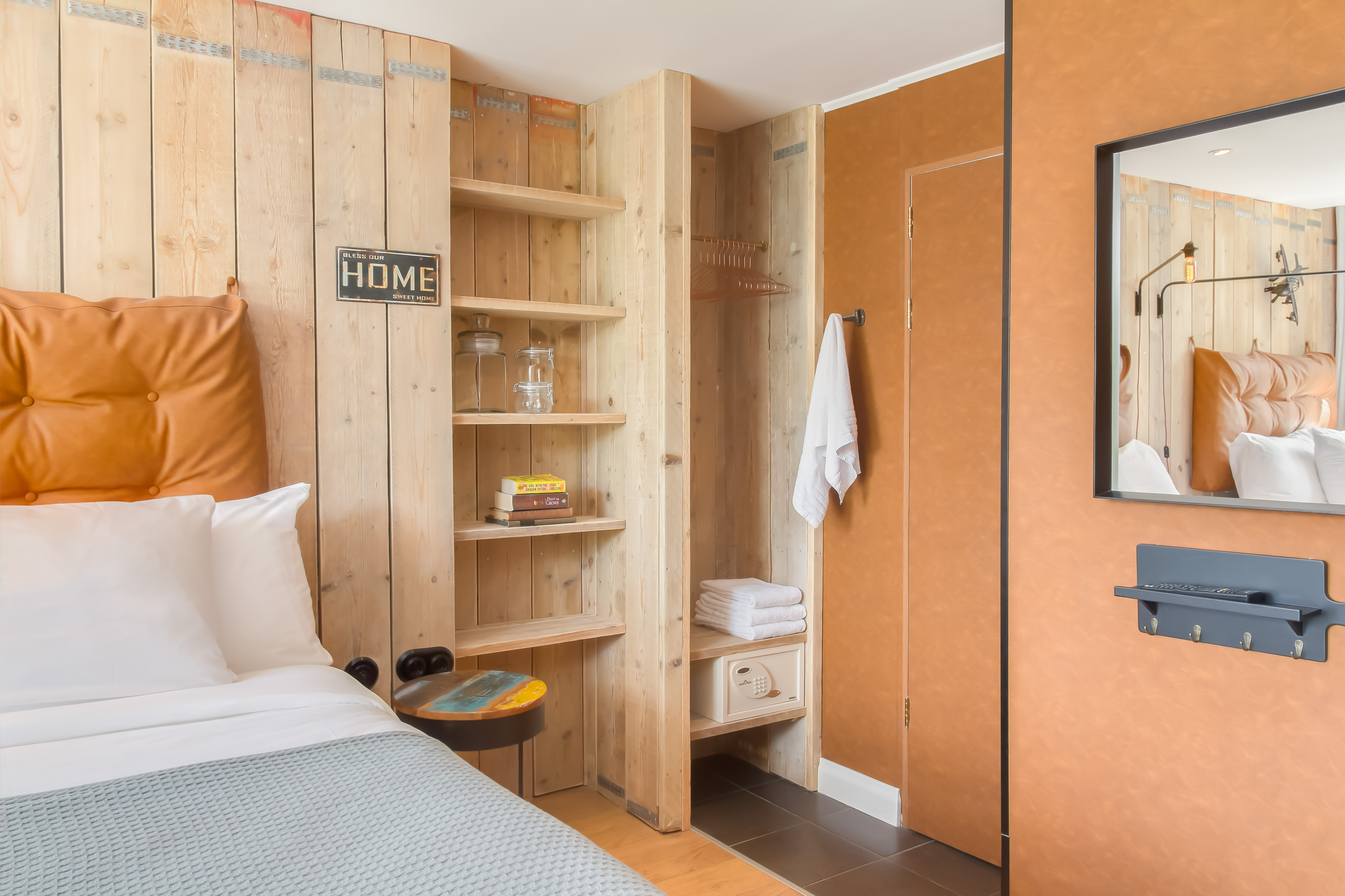 Max Brown Hotel Museum Square by null