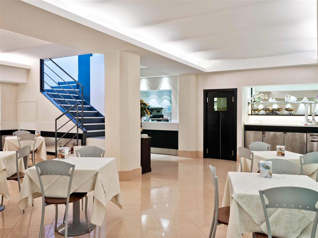 Ibis Styles Milano Centro - photo