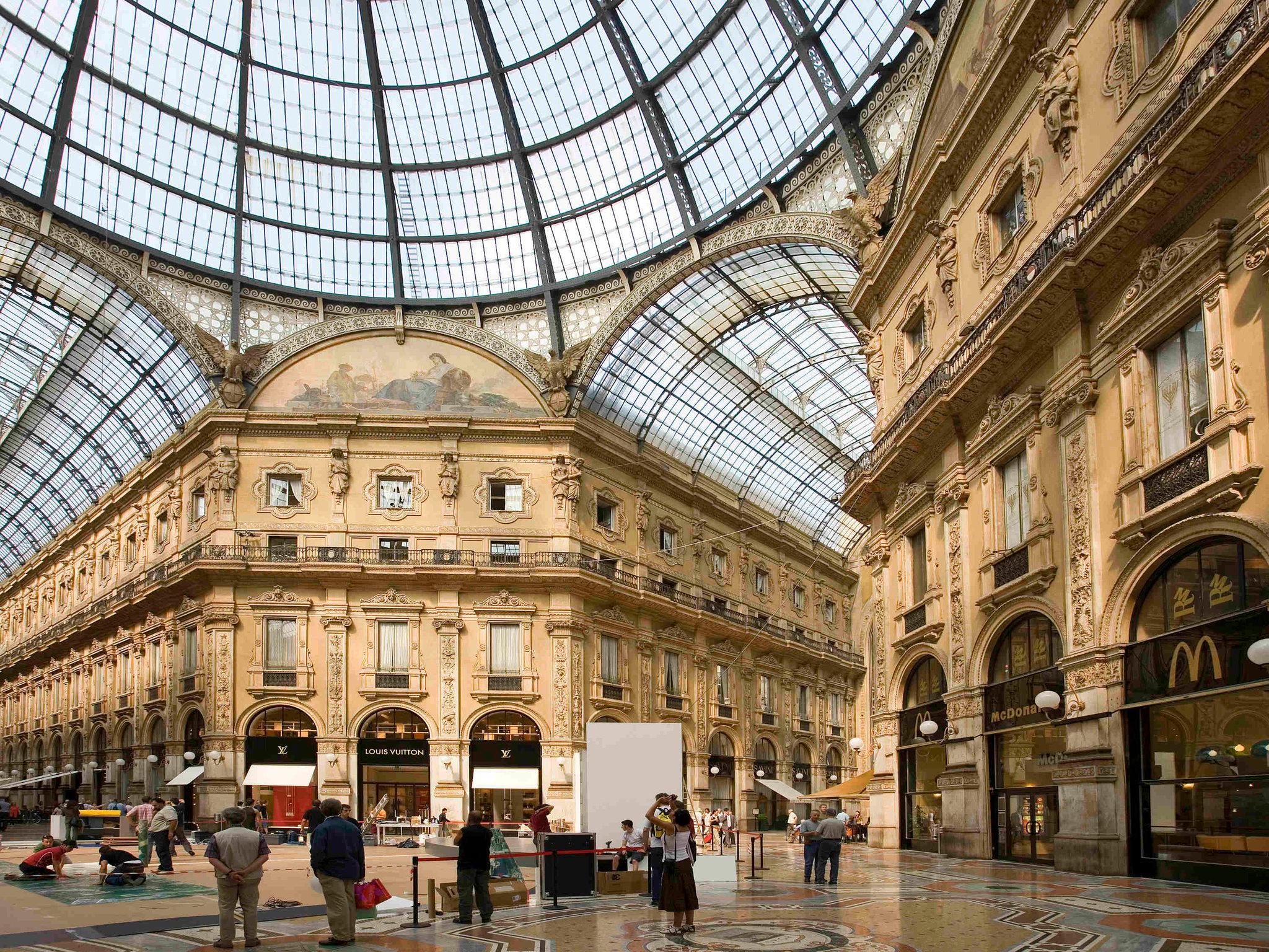 Ibis Styles Milano Centro - photo