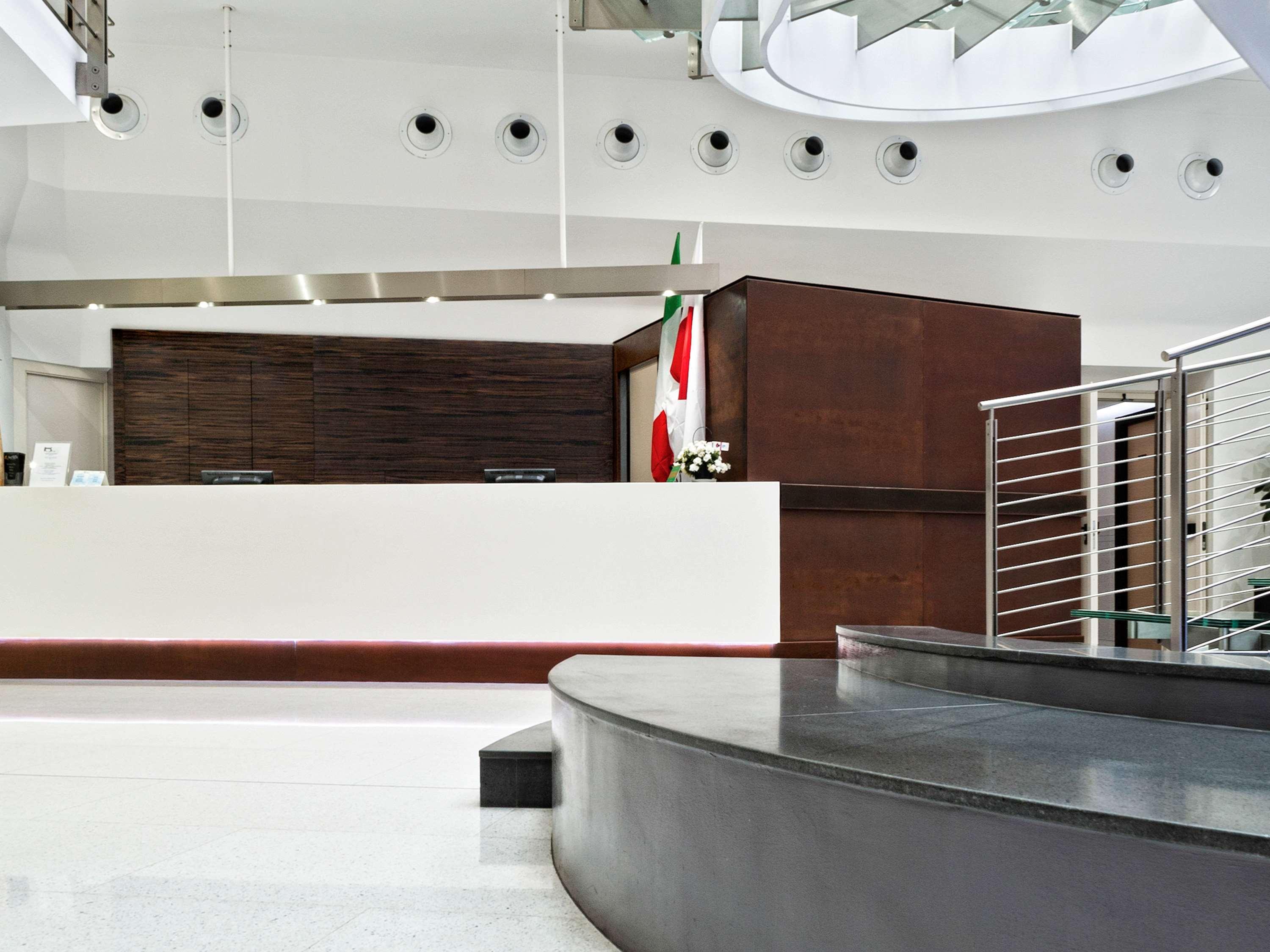 Ibis Styles Milano Centro - photo