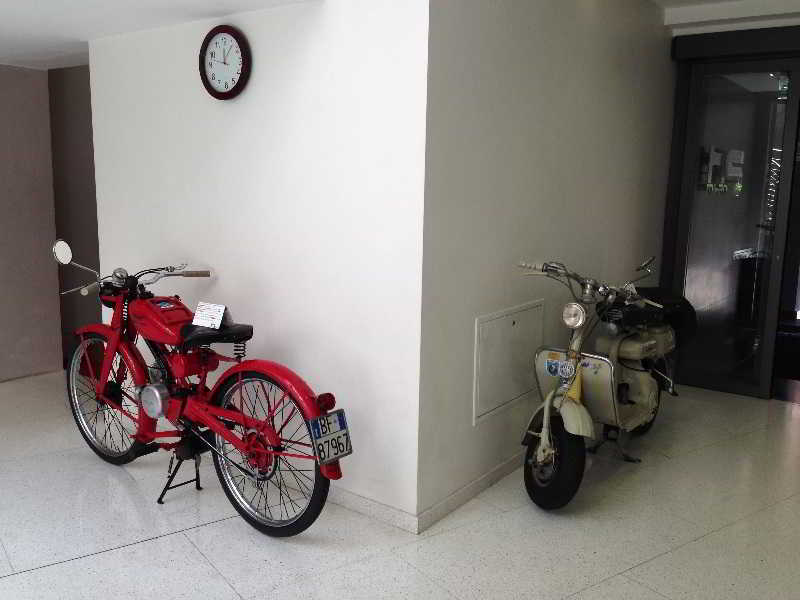 Ibis Styles Milano Centro - photo