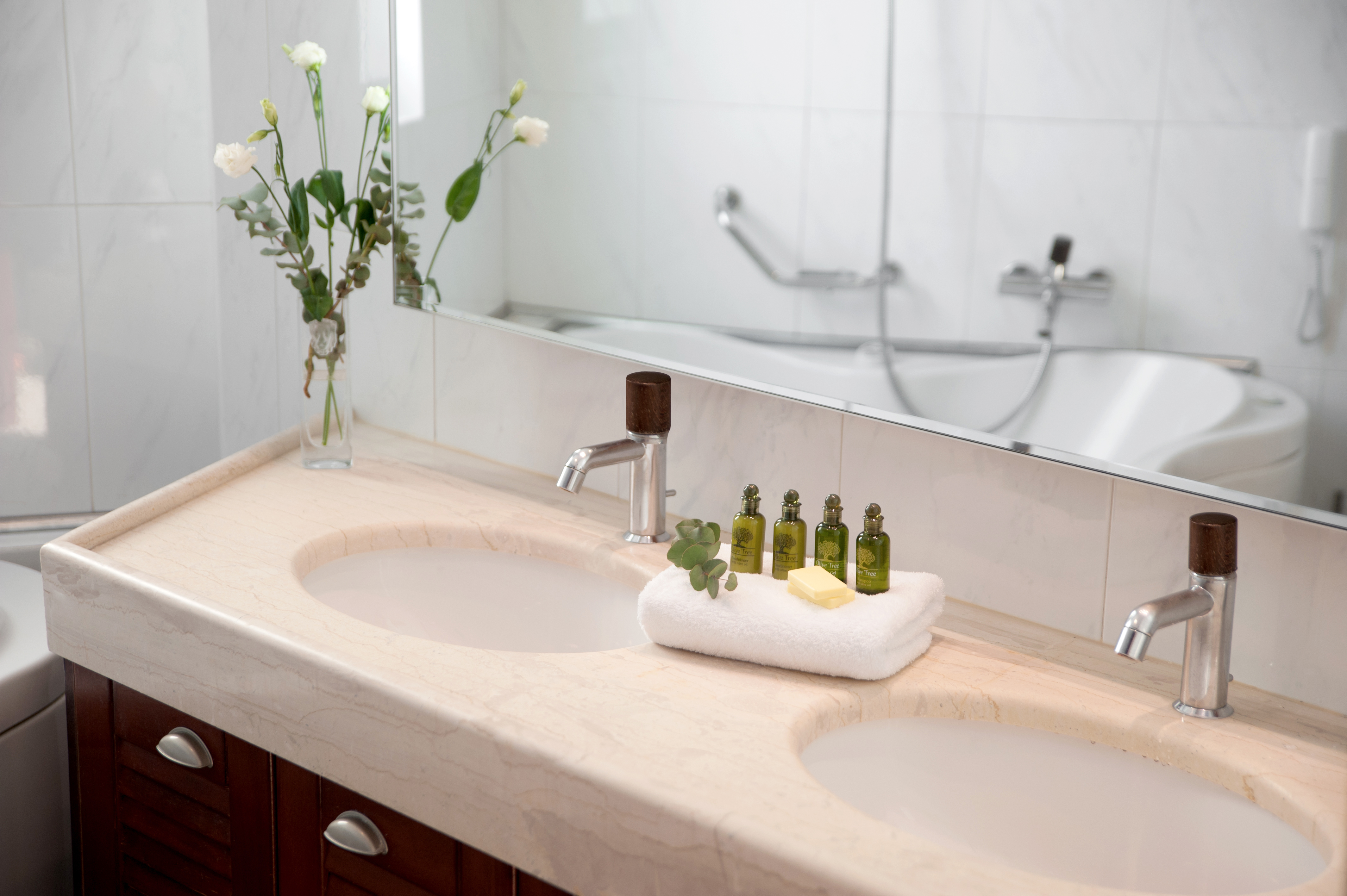 The Athenian Callirhoe Exclusive - nuotrauka