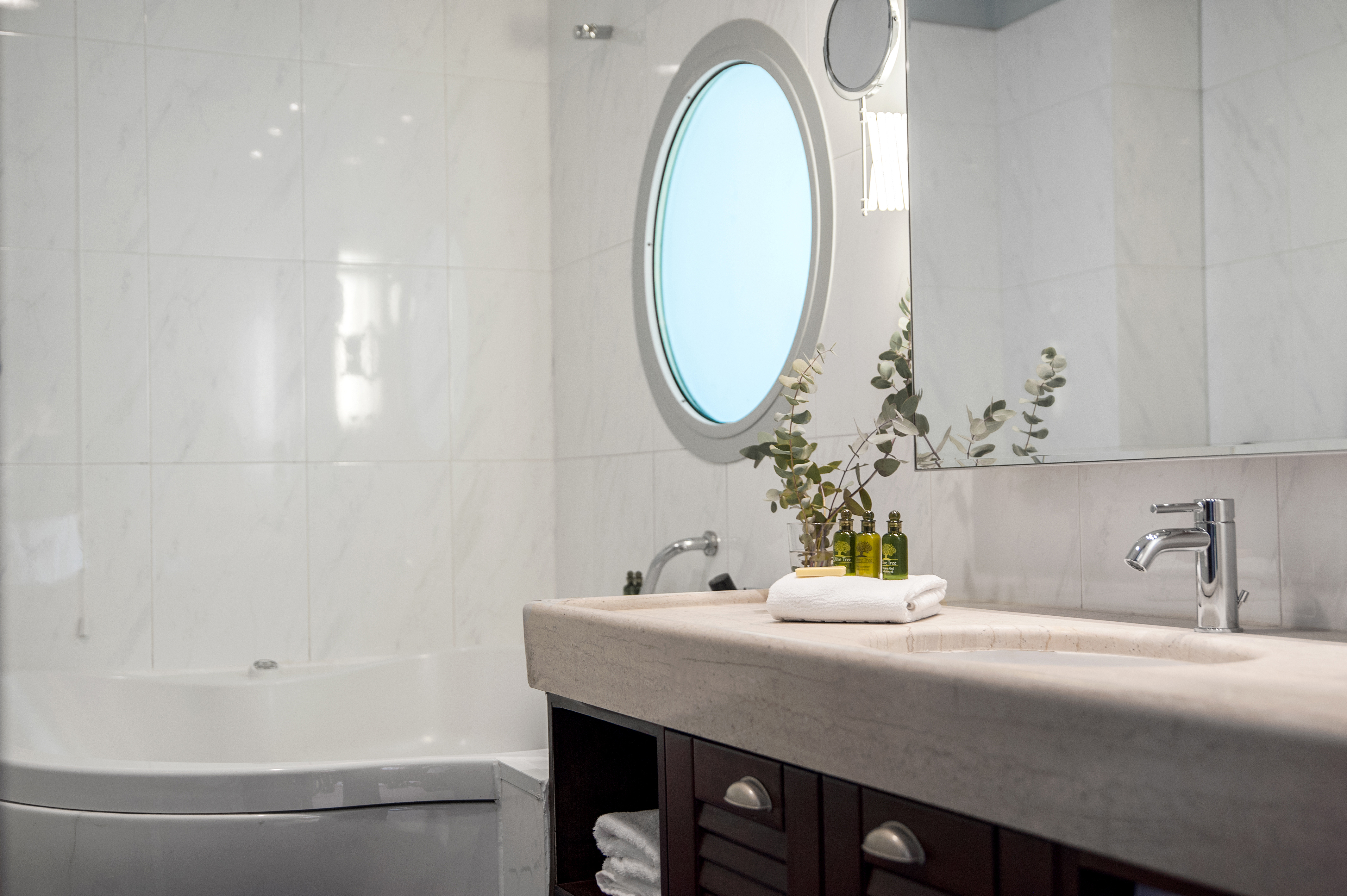 The Athenian Callirhoe Exclusive - nuotrauka