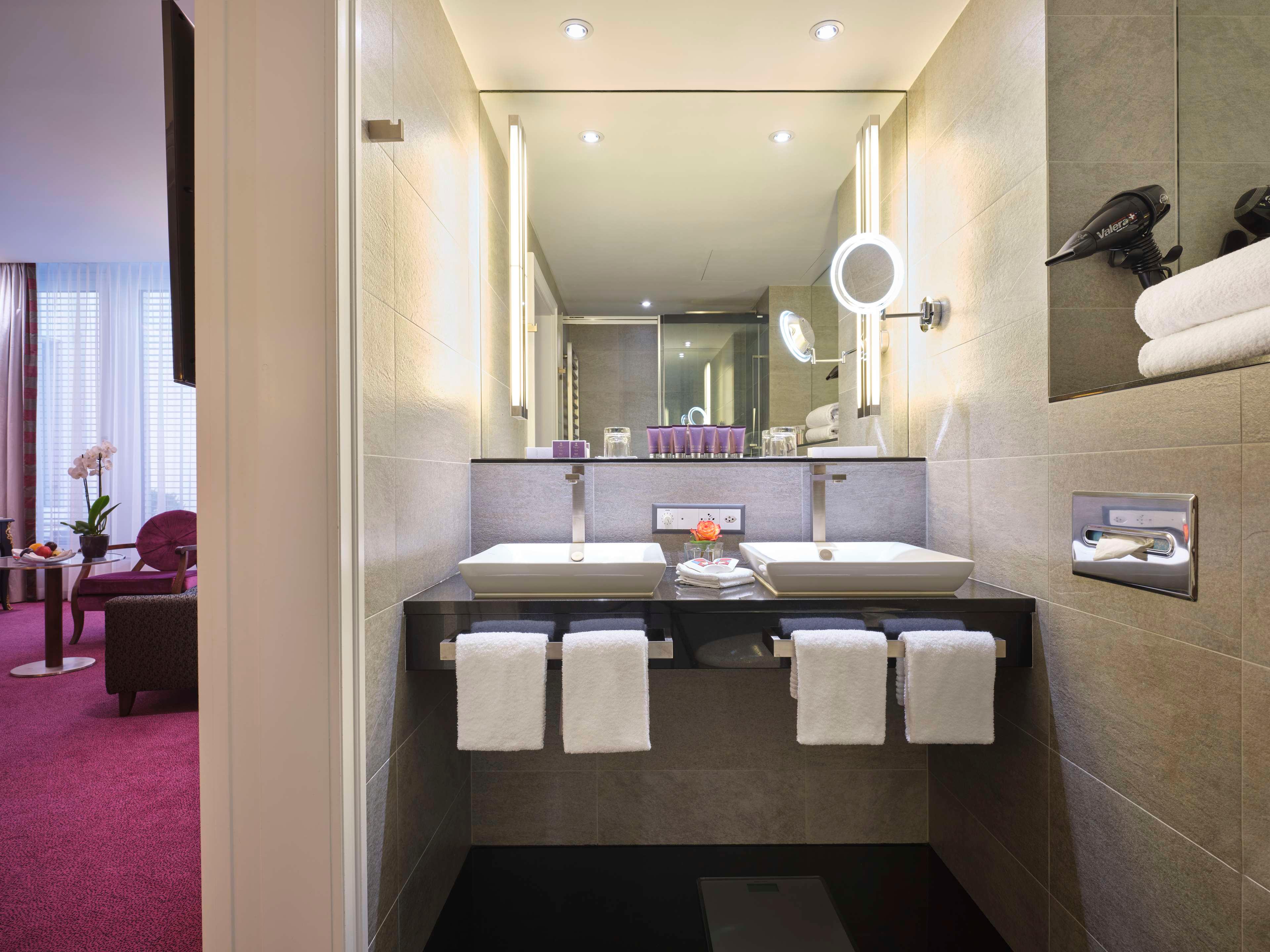 Hotel Schweizerhof Zürich by null