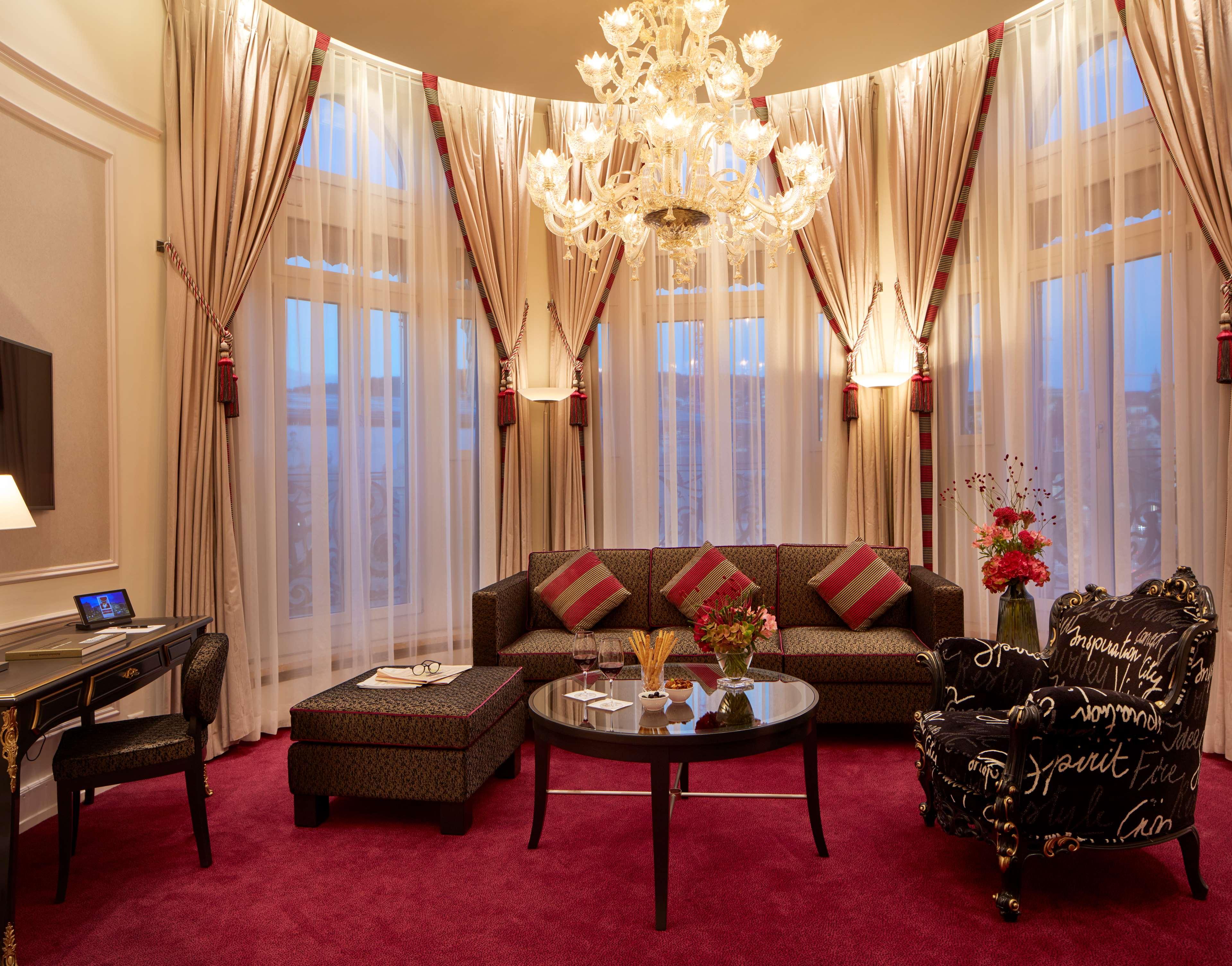 Hotel Schweizerhof Zürich by null