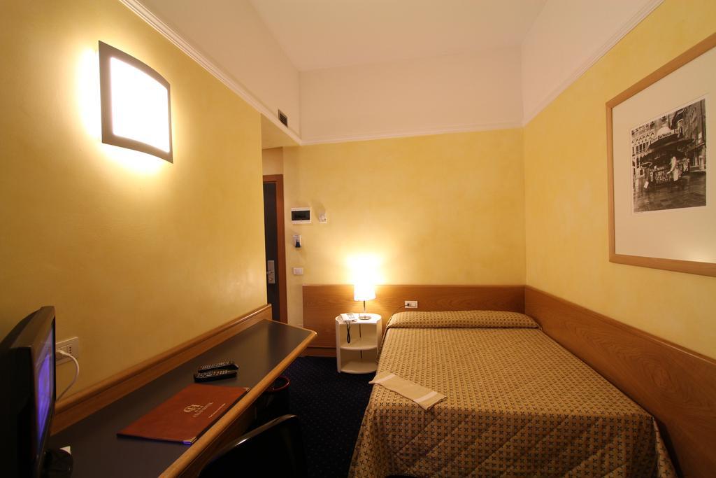 Club Hotel Milan - photo