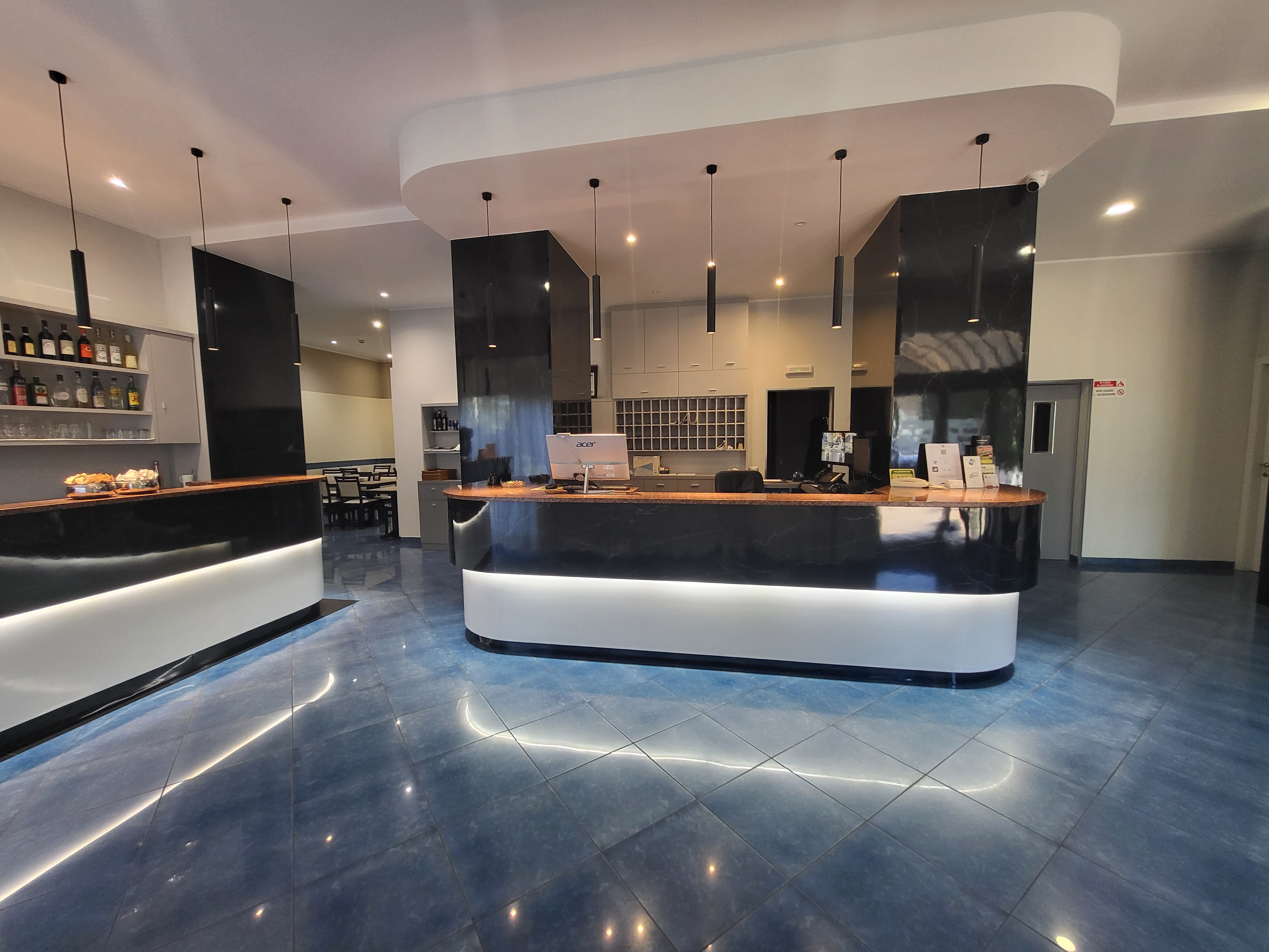 Hotel Dei Fiori - photo