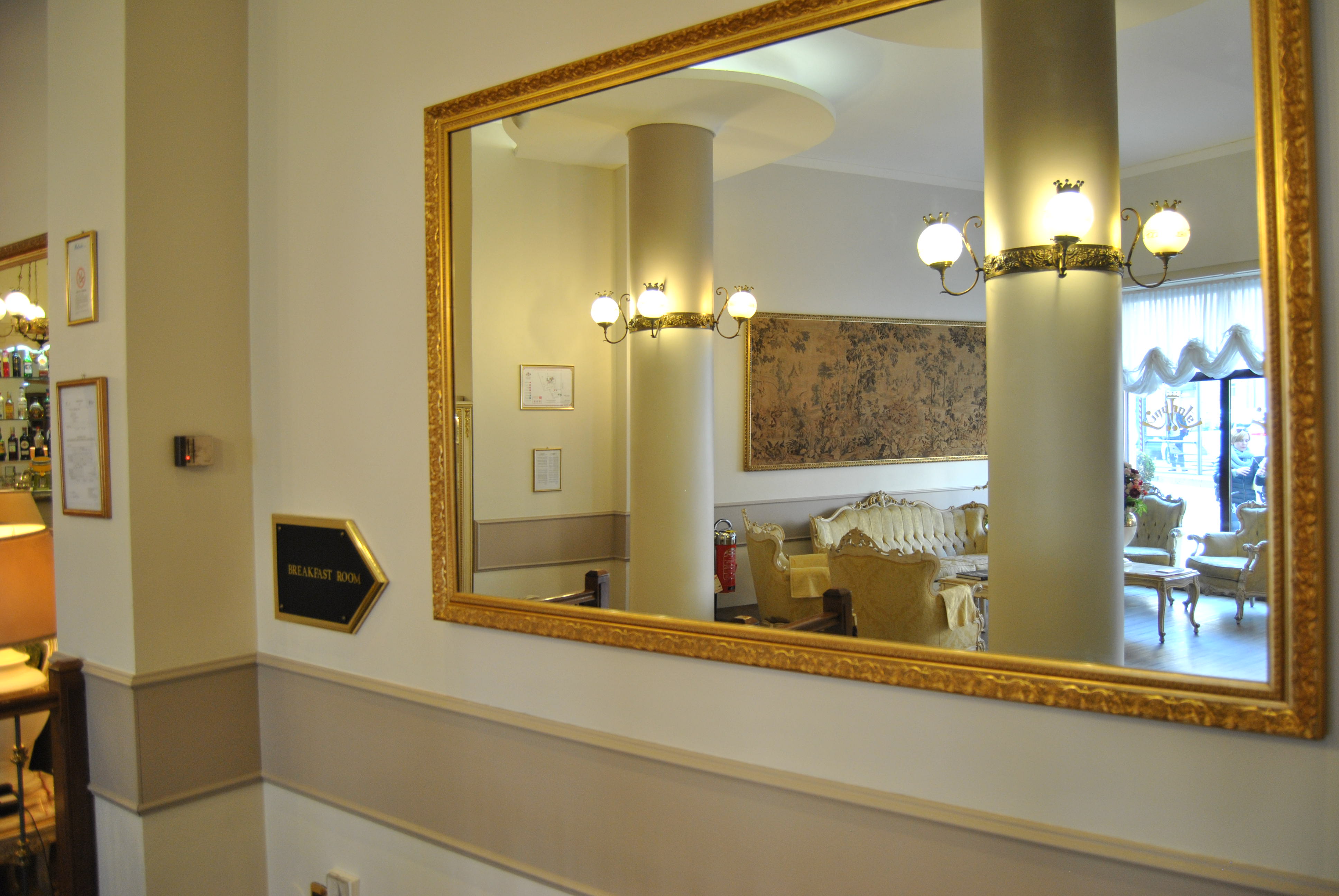 King - Mokinba Hotels - photo