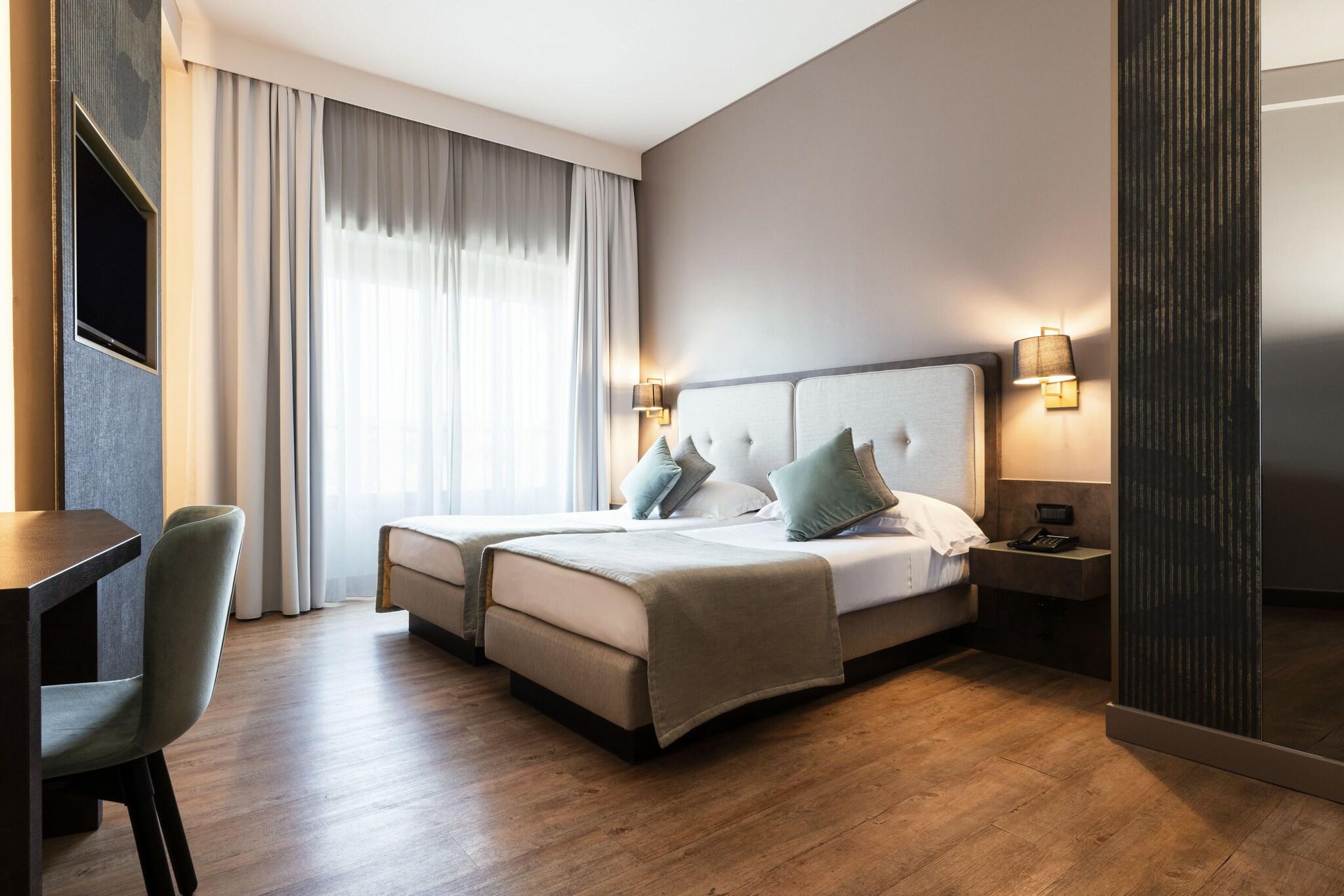 King - Mokinba Hotels - photo