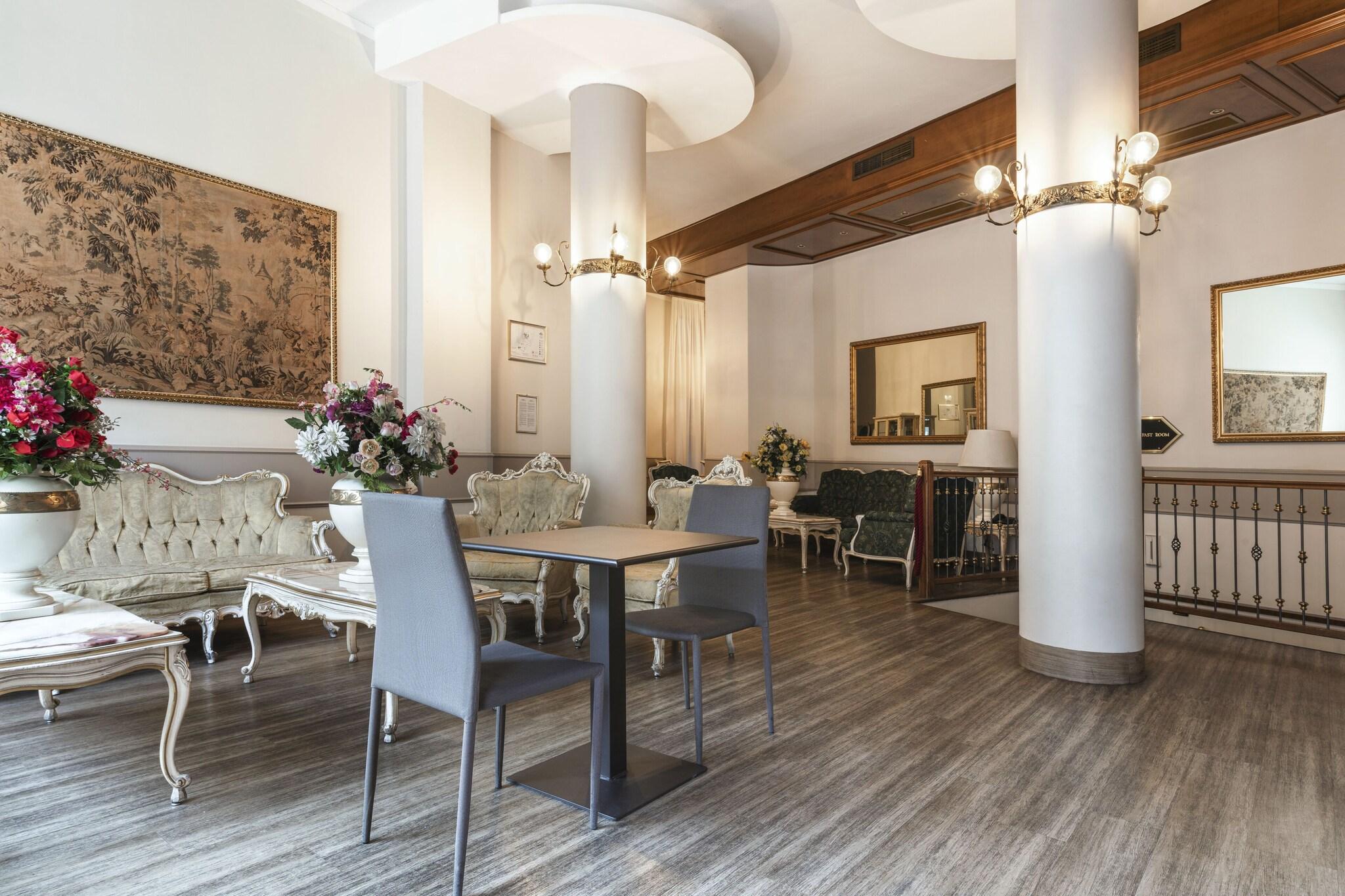 King - Mokinba Hotels - photo