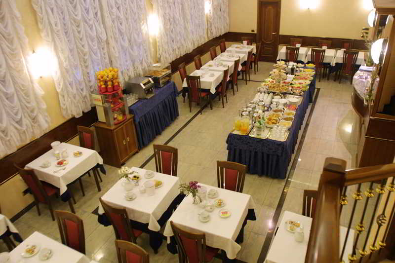 King - Mokinba Hotels