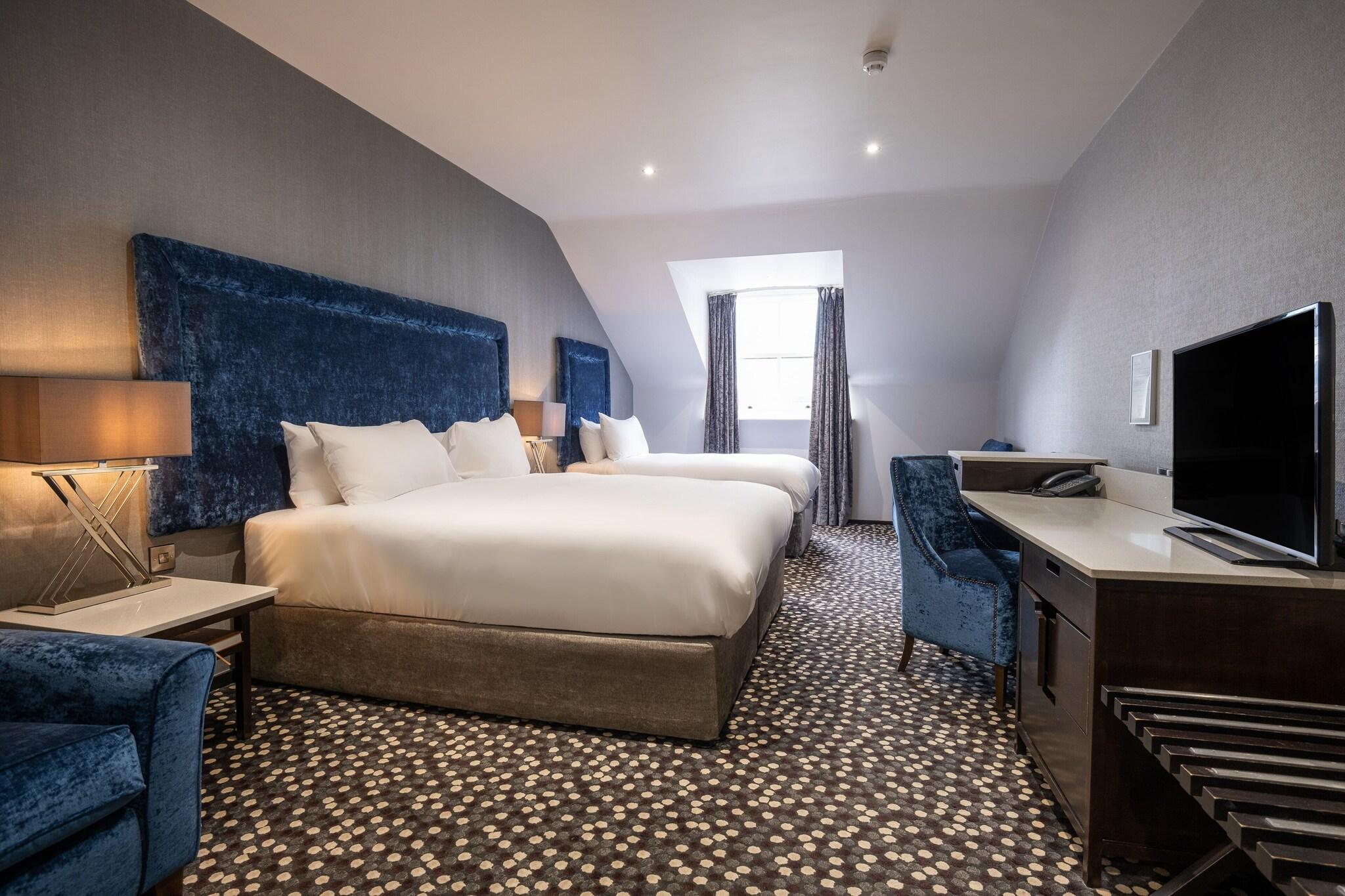 DoubleTree by Hilton Belfast City Ten Square by null