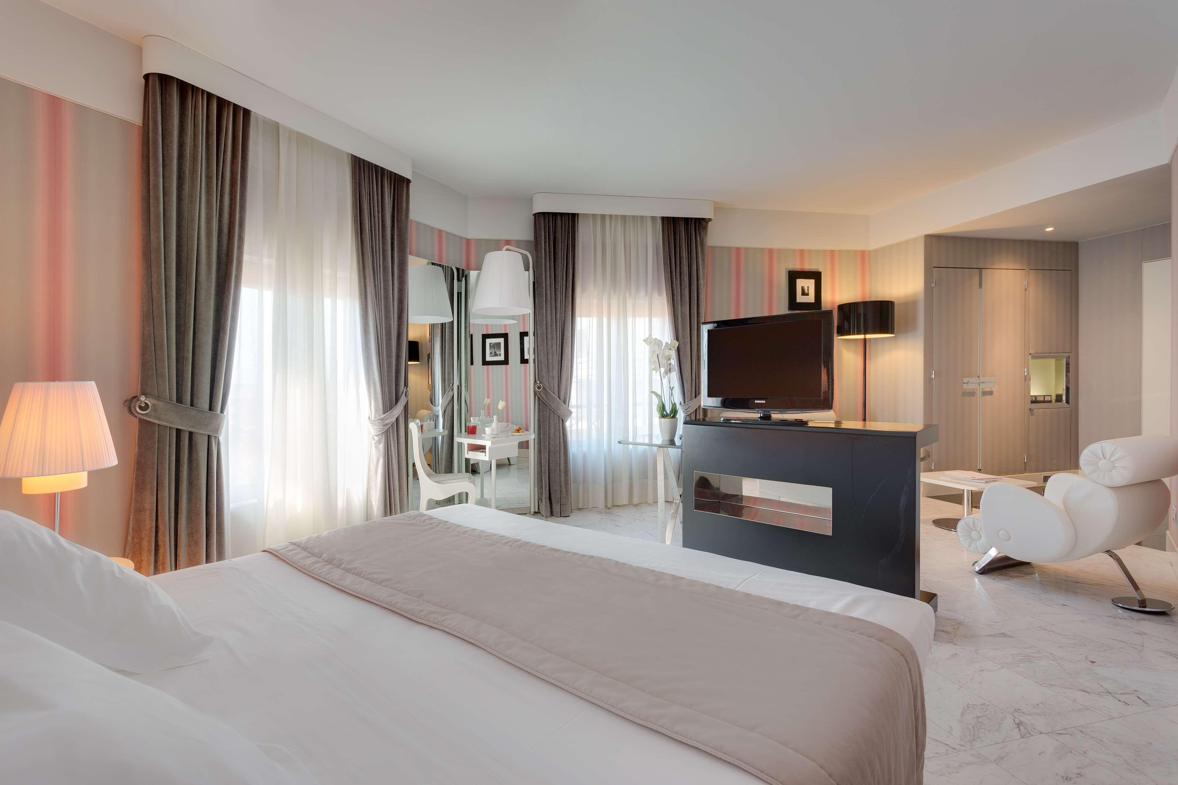 Grand Hotel Palace Rome by null