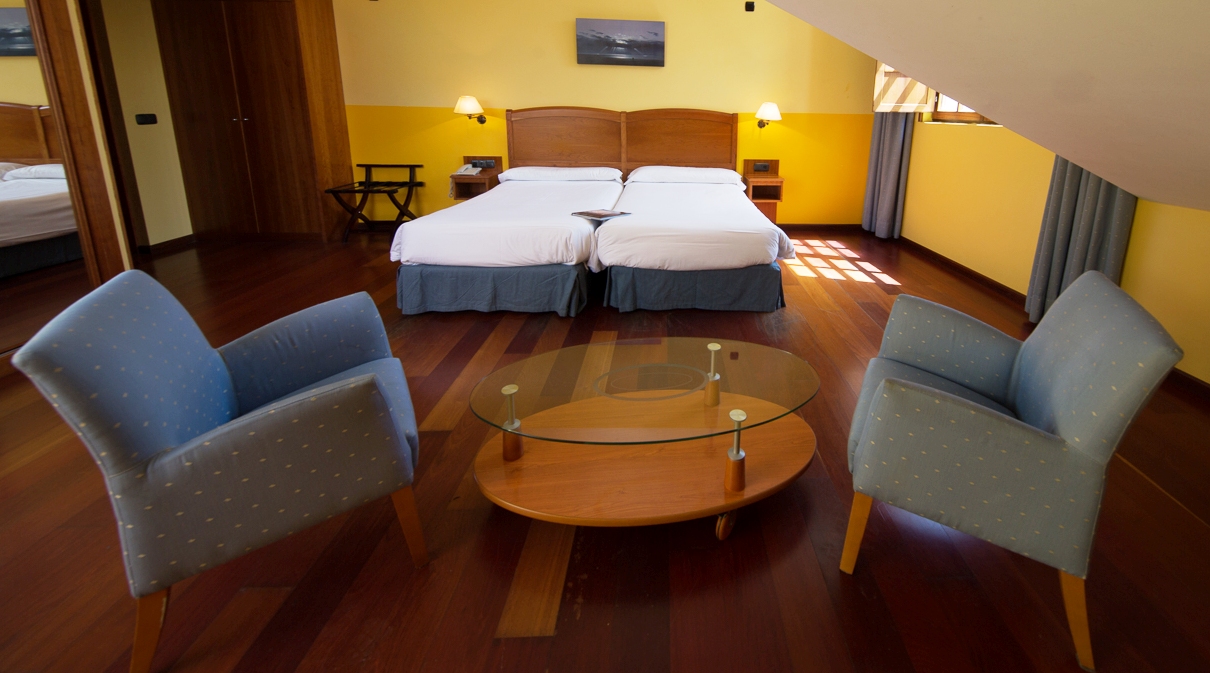 Hotel Aroi Bierzo Plaza by null