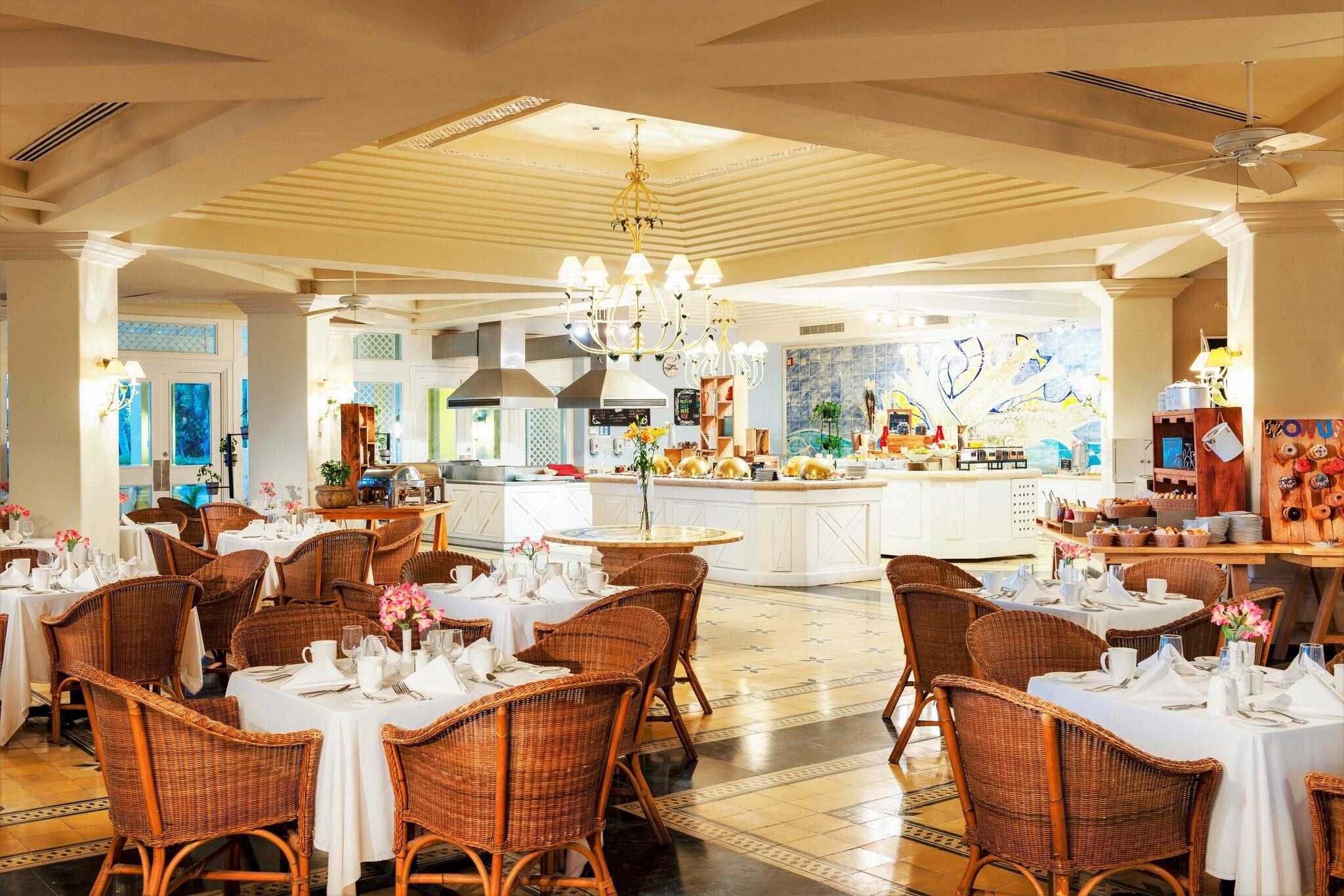 Pueblo Bonito Emerald Bay by null