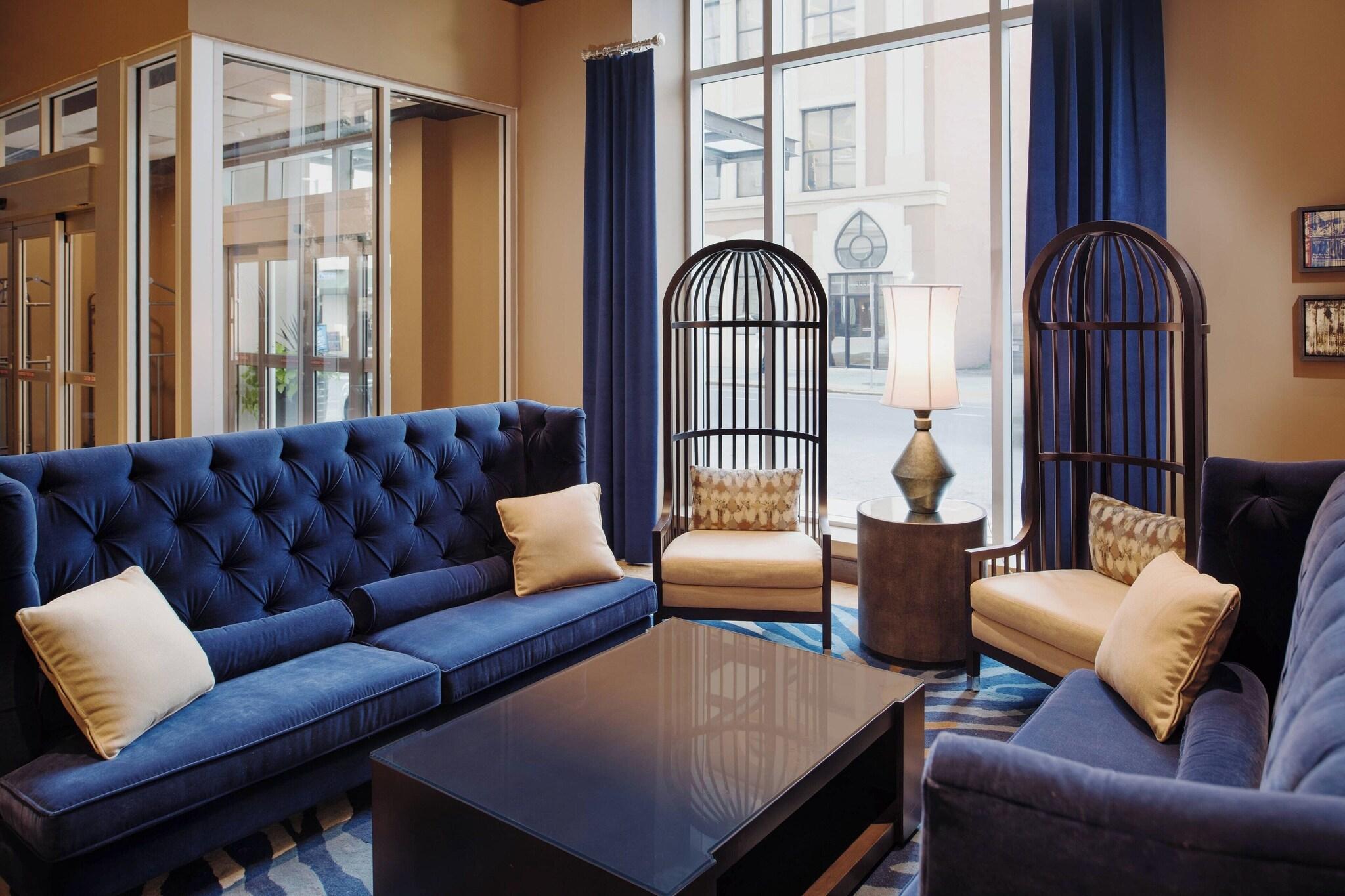 Fairfield by Marriott Inn & Suites New Orleans Downtown/French Quarter Area by null