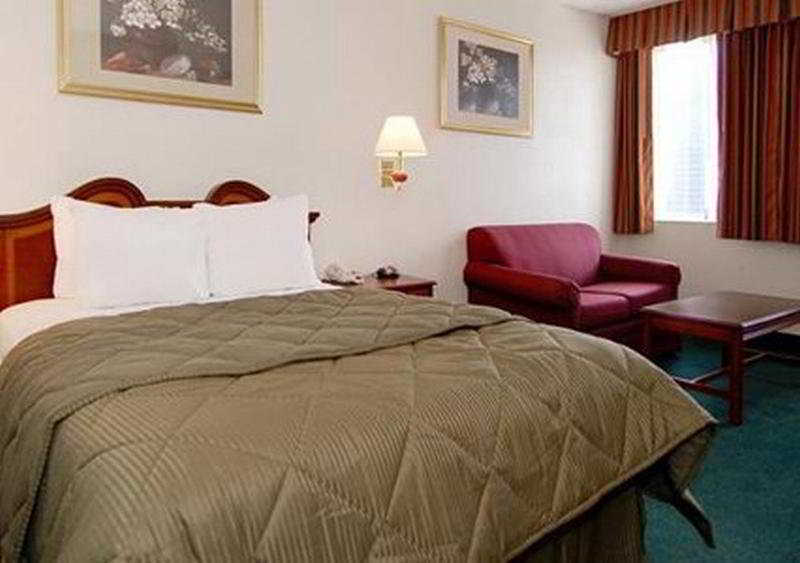 Fairfield by Marriott Inn & Suites New Orleans Downtown/French Quarter Area by null