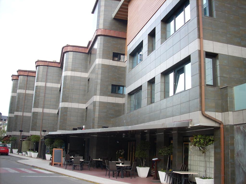 Hotel Restaurante Isla Bella by null