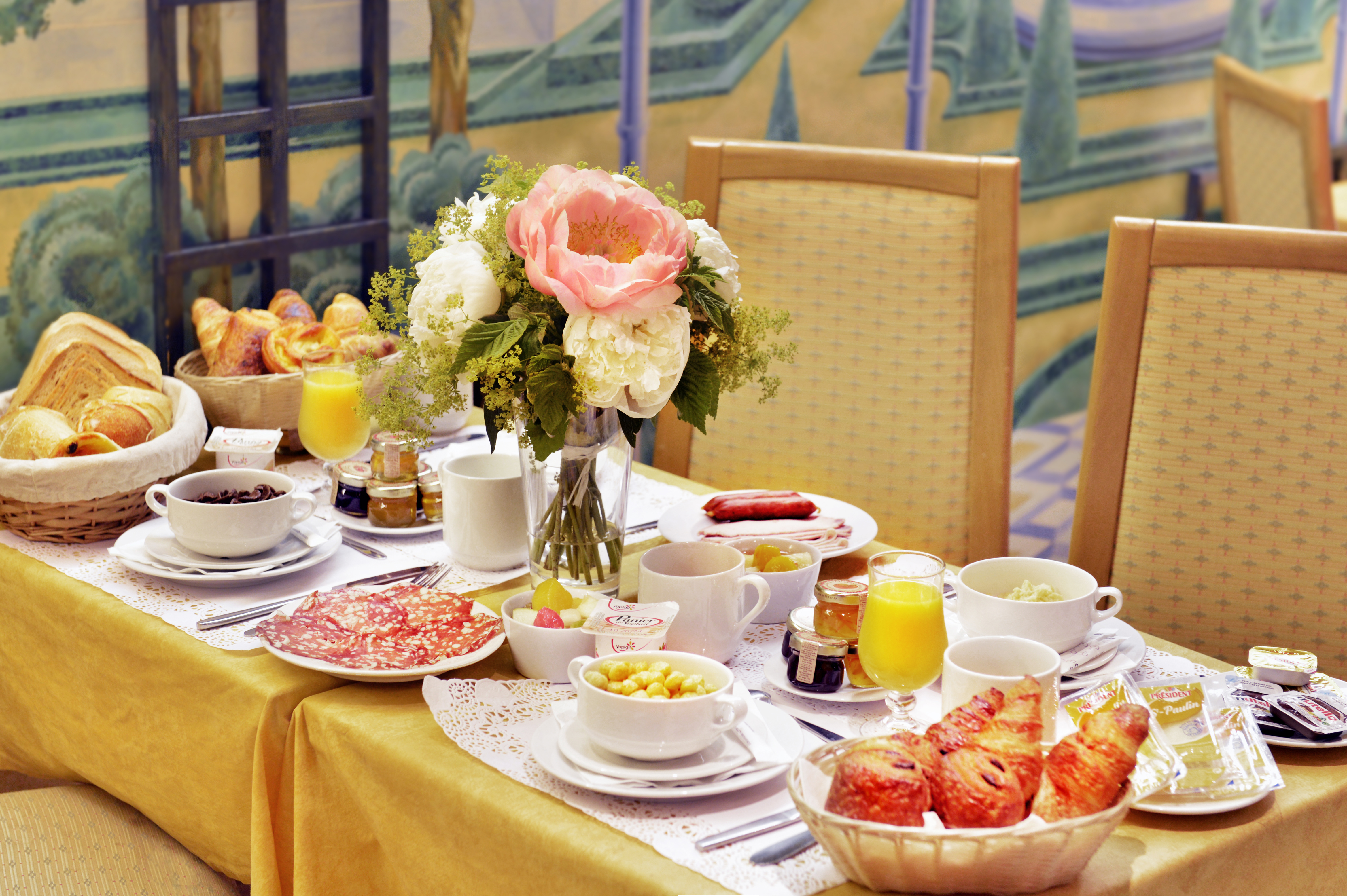 Hotel Suites Unic Renoir Saint-Germain