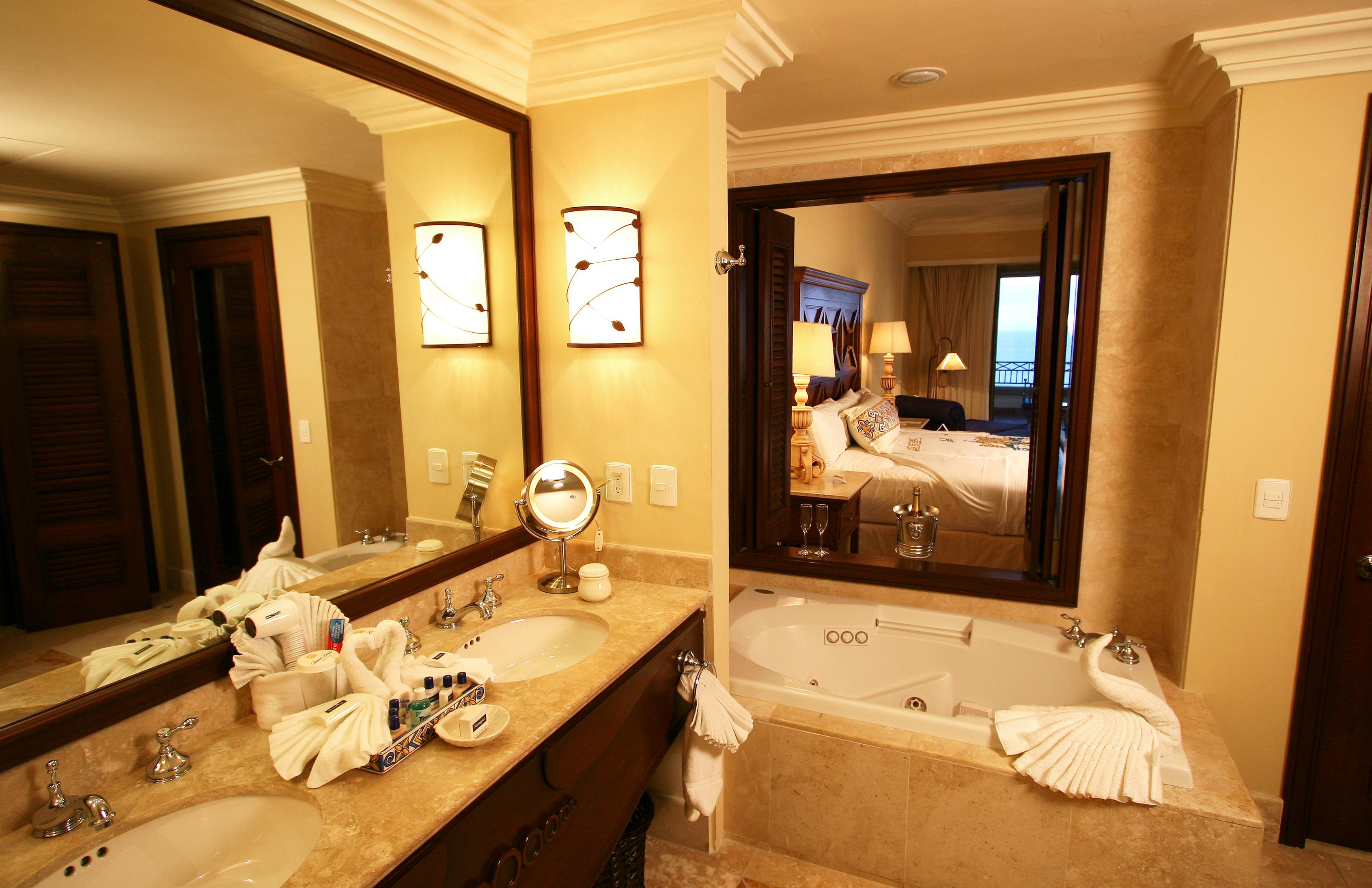 SUNSET Beach Golf & Spa Resort Pueblo Bonito by null