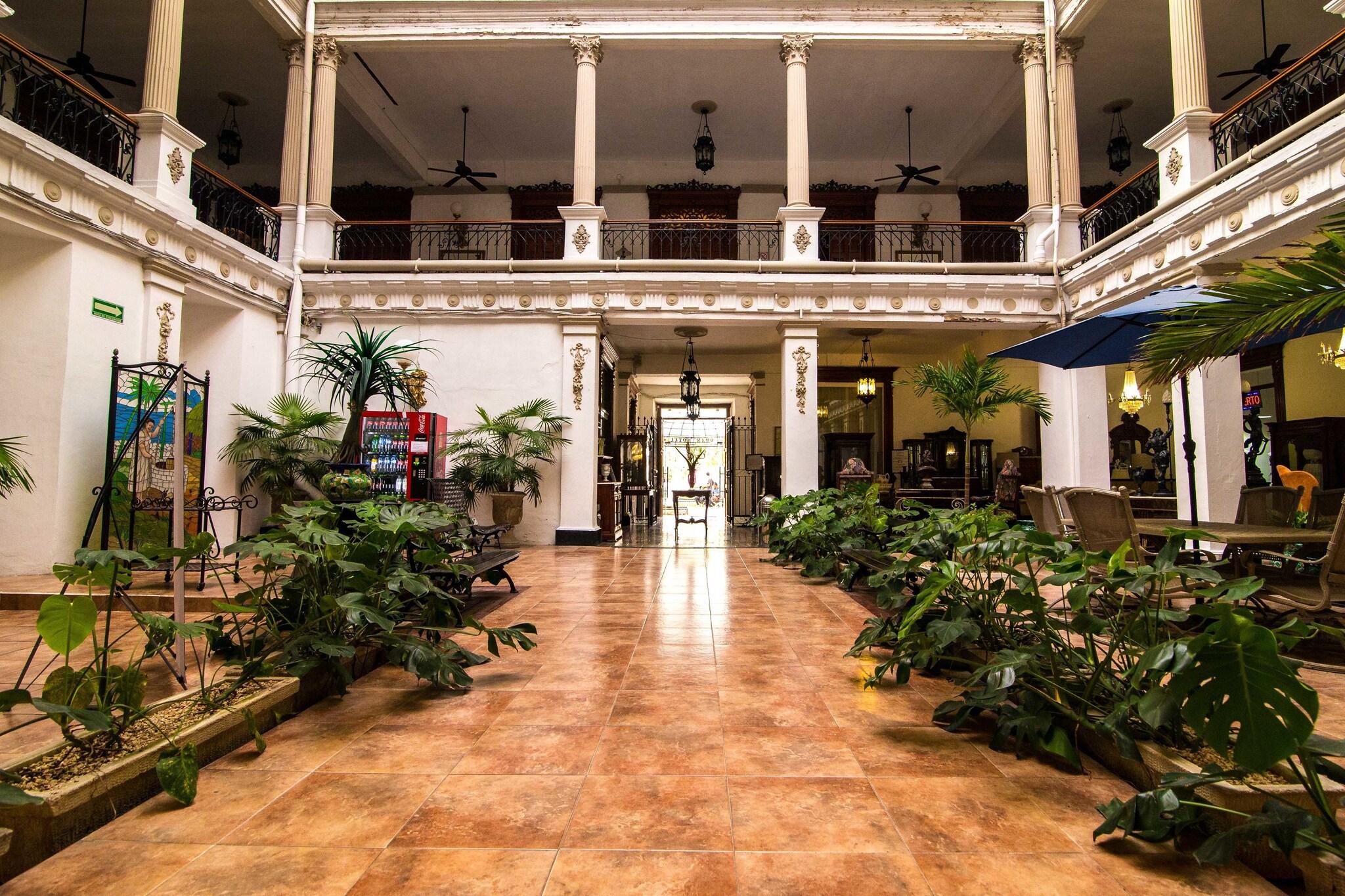 Gran Hotel de Mérida by null