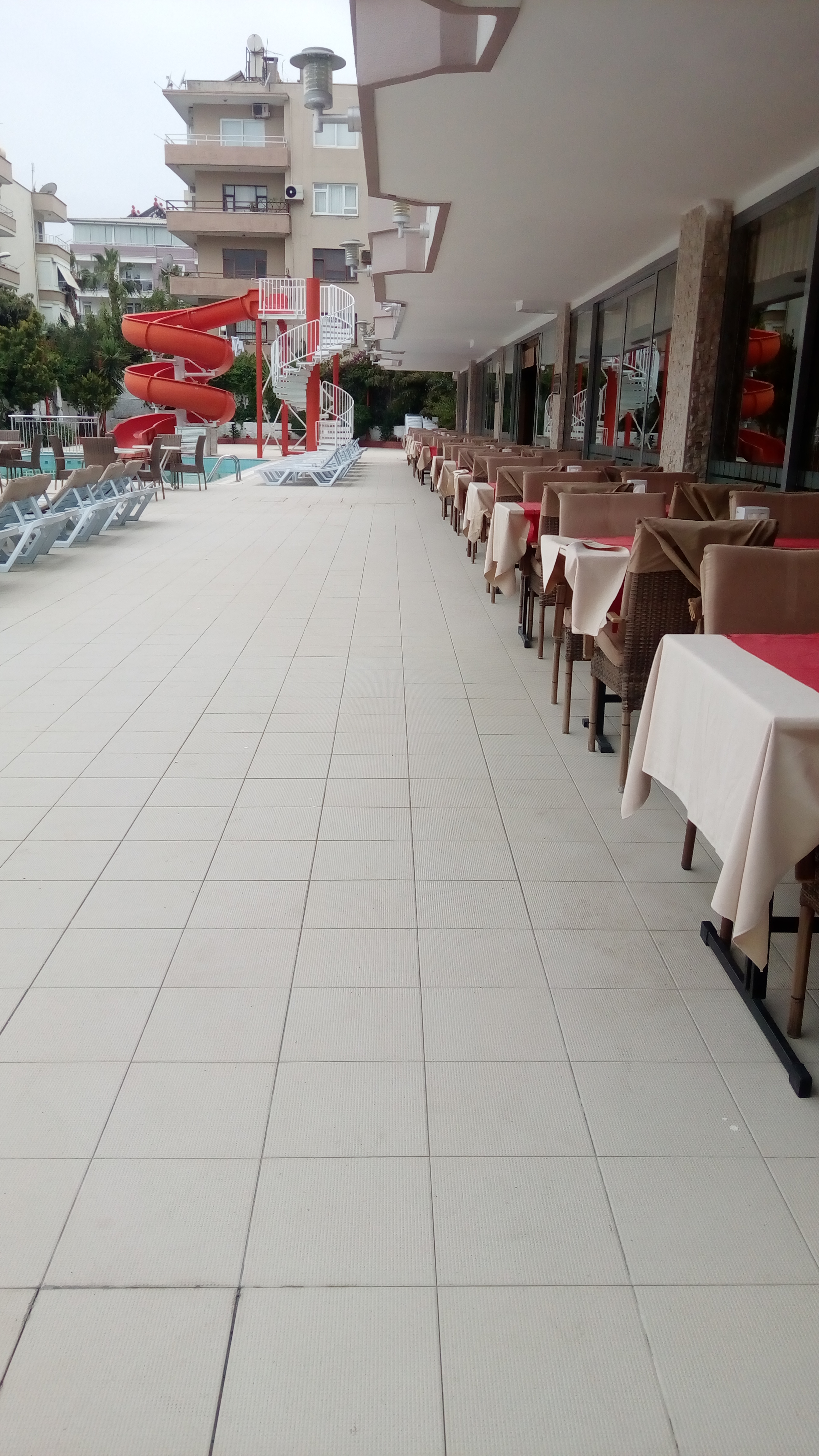 Sealine Hotel - фото