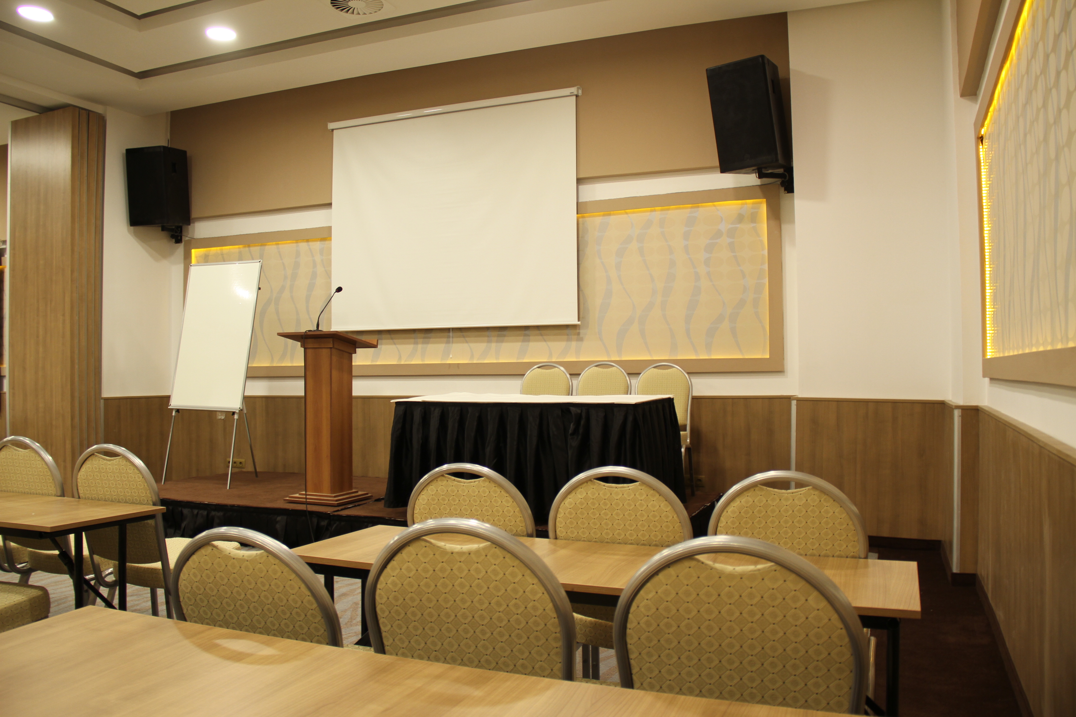 Catamaran Resort Hotel