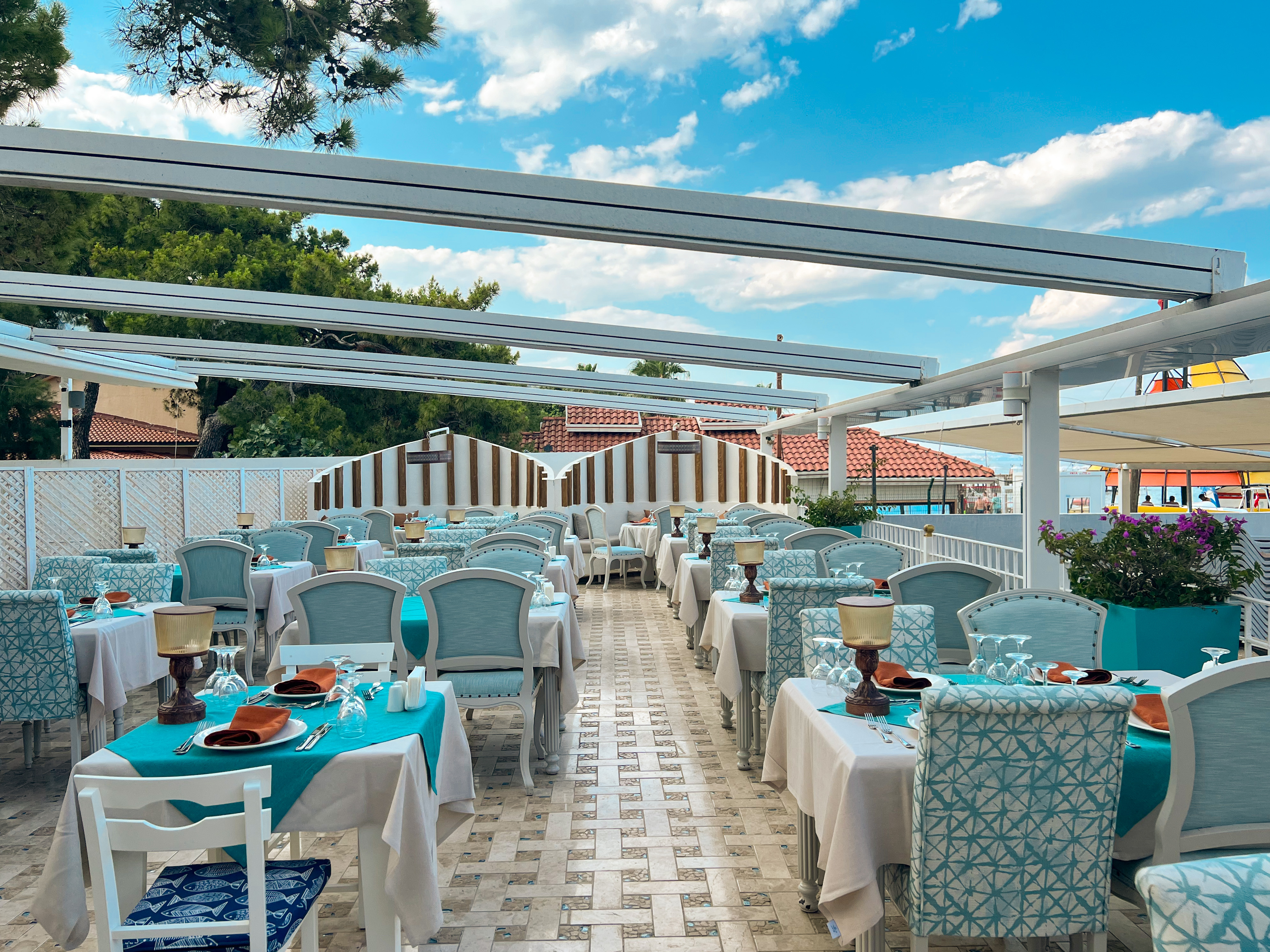 Catamaran Resort Hotel