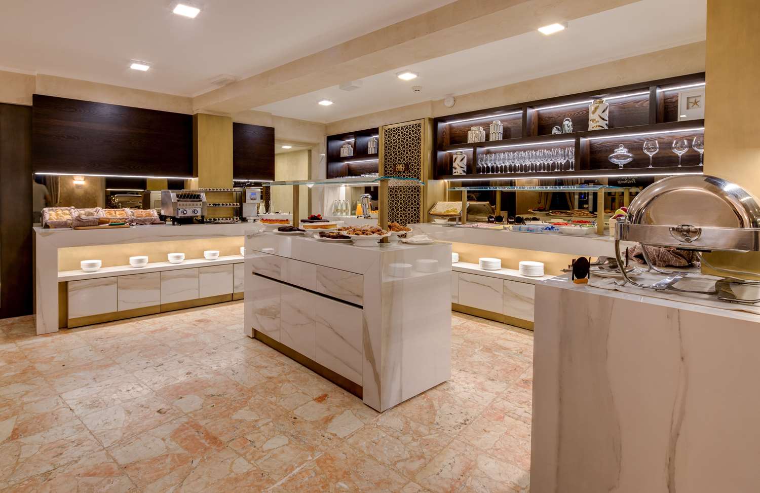 CHC Continental, BW Premier Collection - nuotrauka