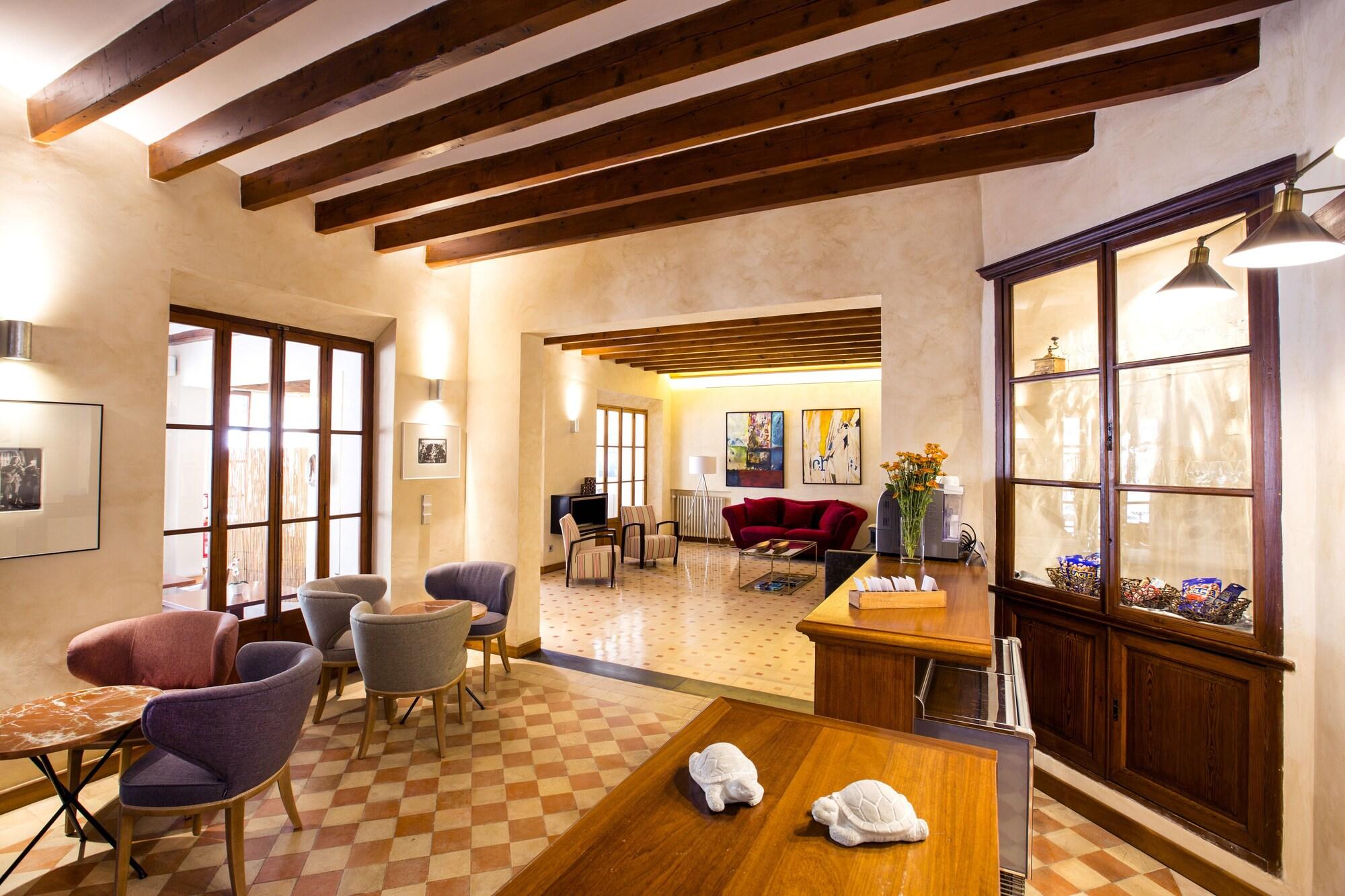 Hotel Des Puig by null