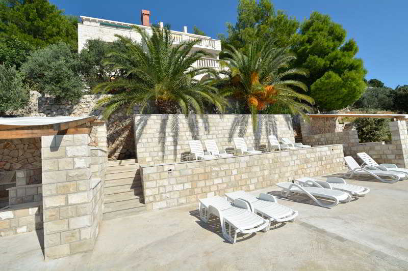 Villa Ratac - фото