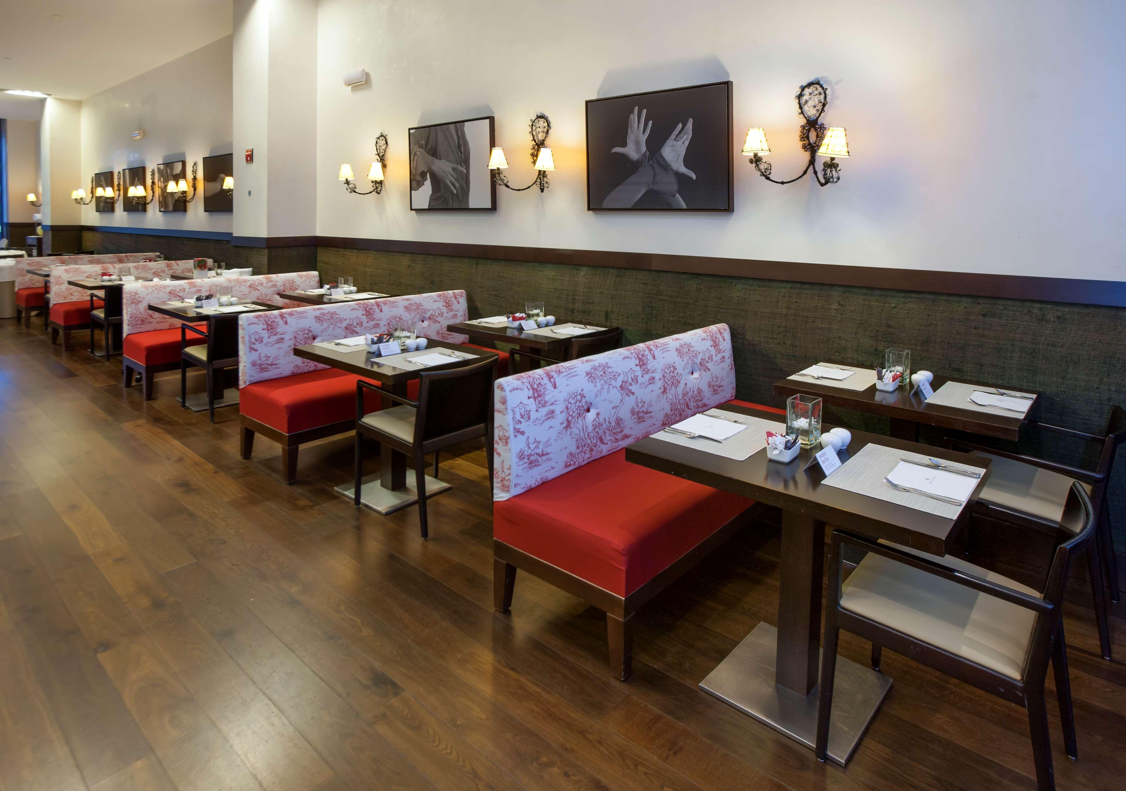 Hotel NH Collection Sevilla by null