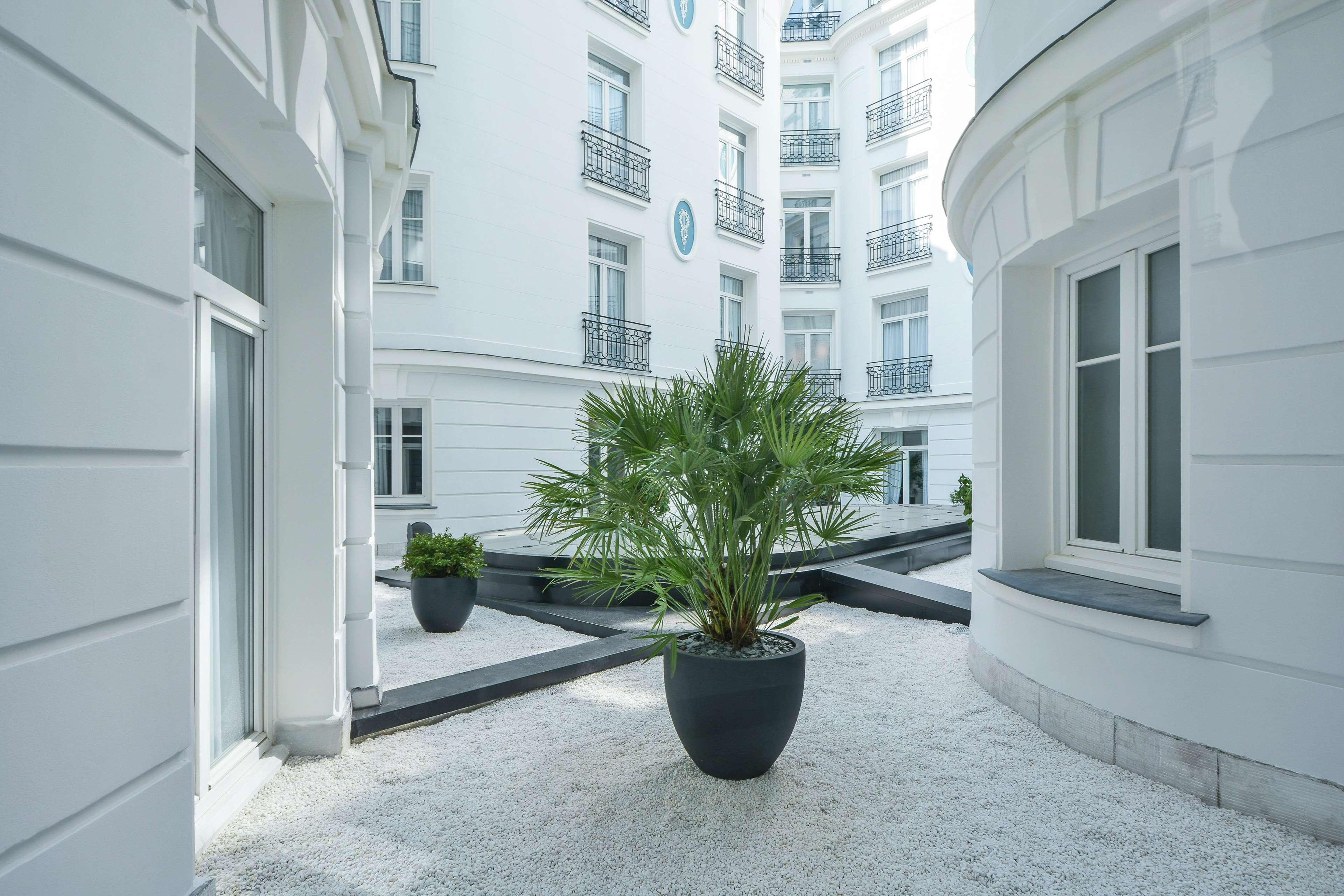 Maison Astor Paris, Curio Collection by Hilton by null