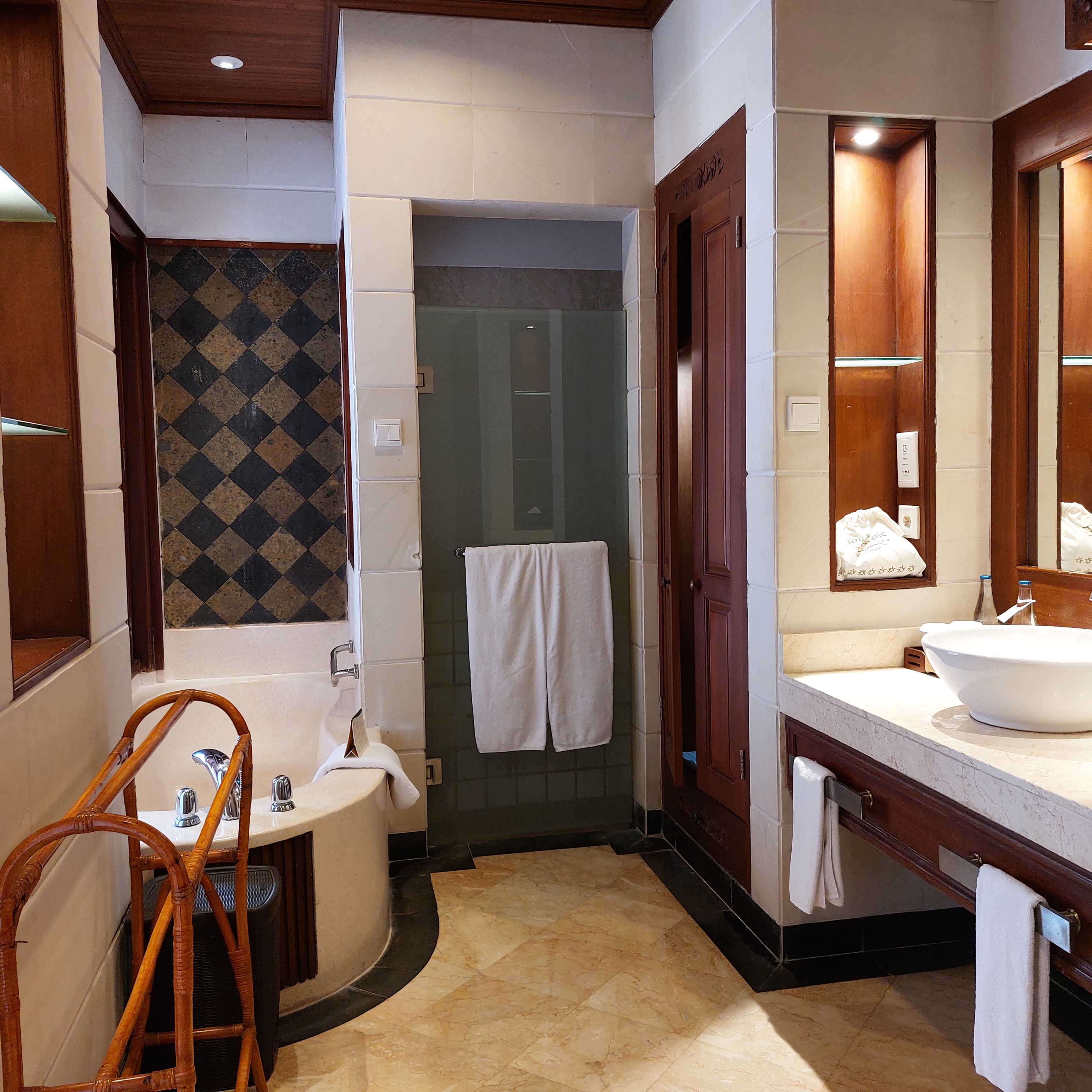 Bali Tropic Resort & Spa by null