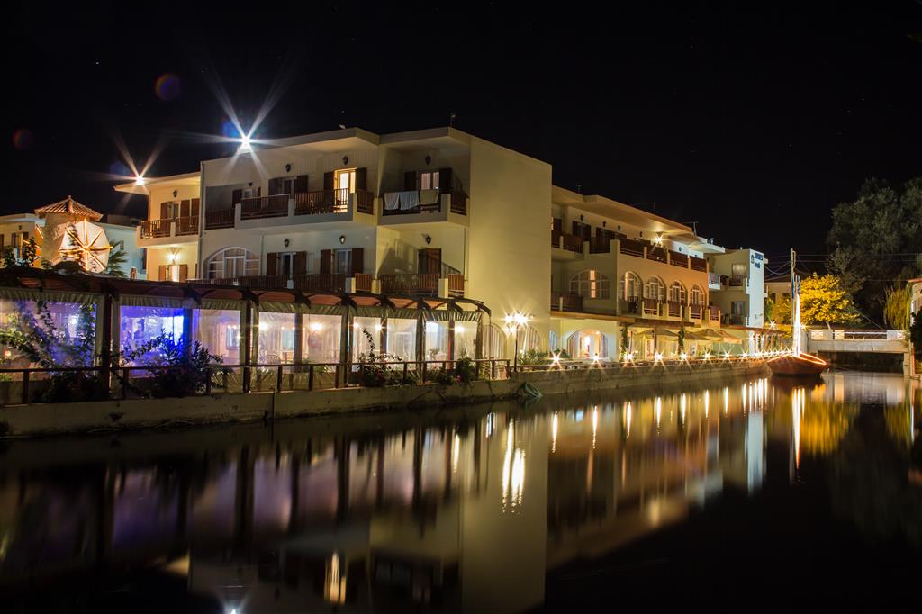 Kalyves Beach - attēls