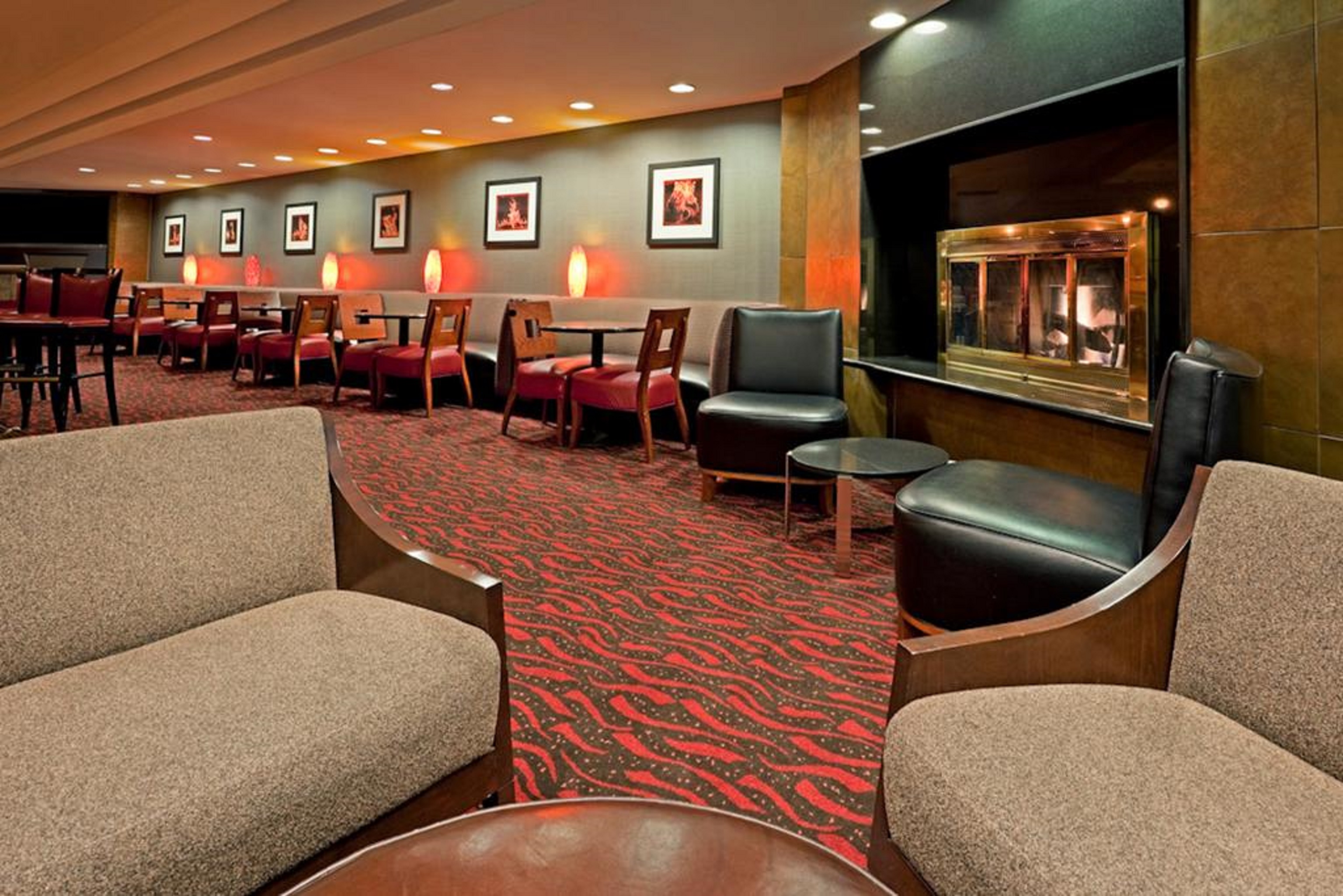 Doubletree By Hilton New York Laguardia Airport