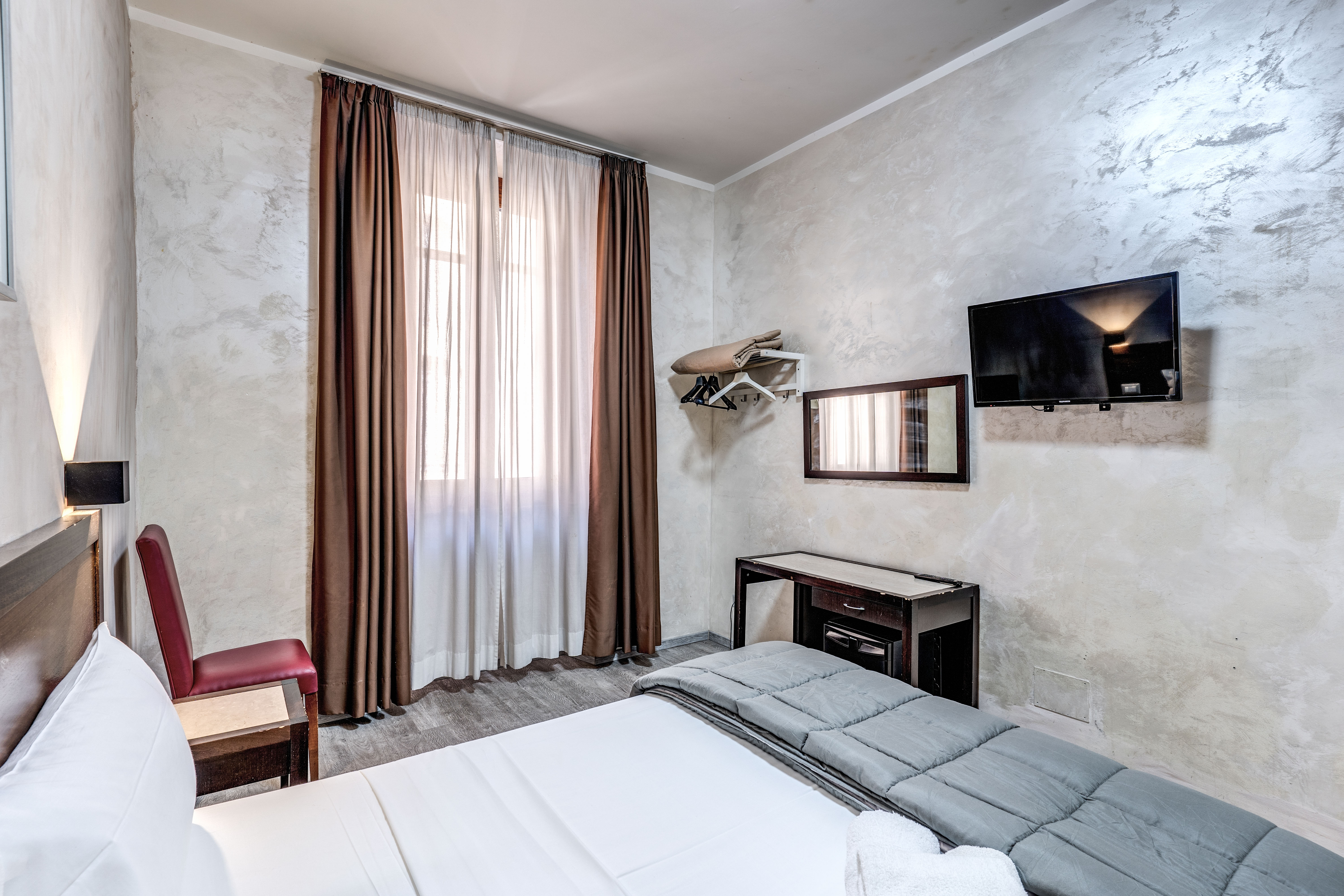 Hotel Family House