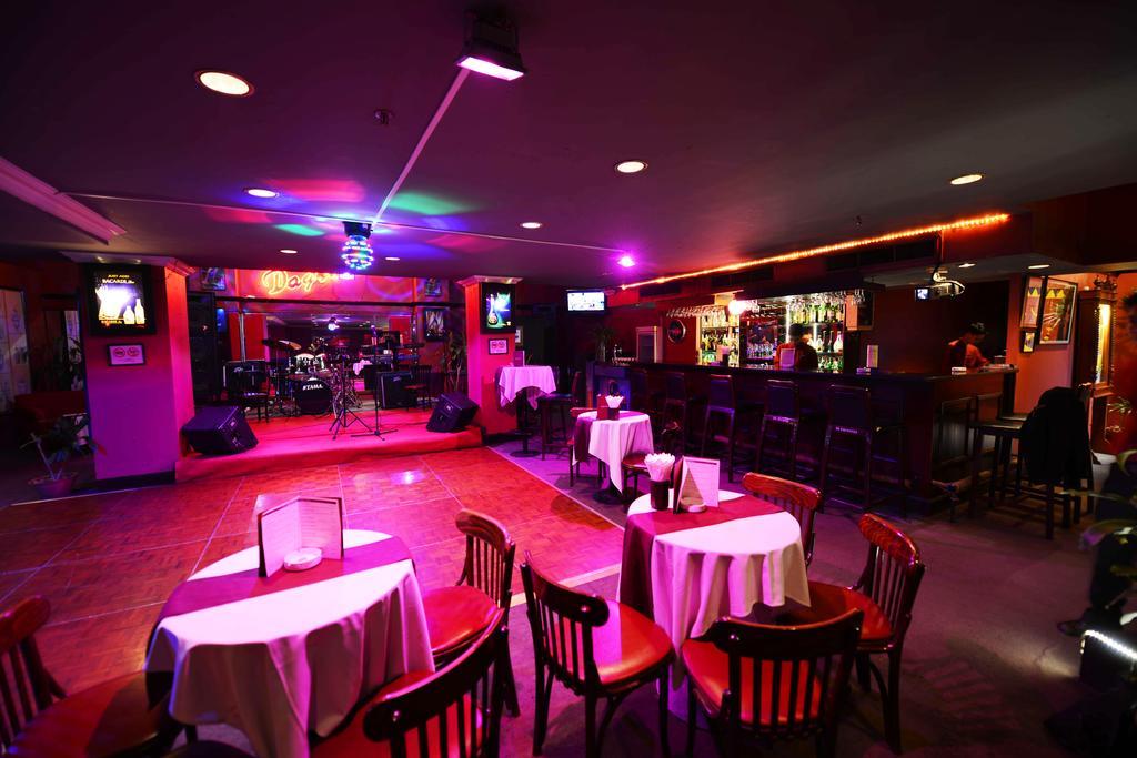 Summit Parkview Hotel by null