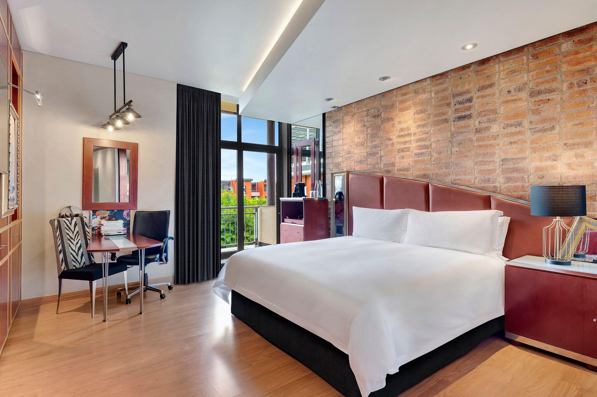 African Pride Melrose Arch, Autograph Collection® by null