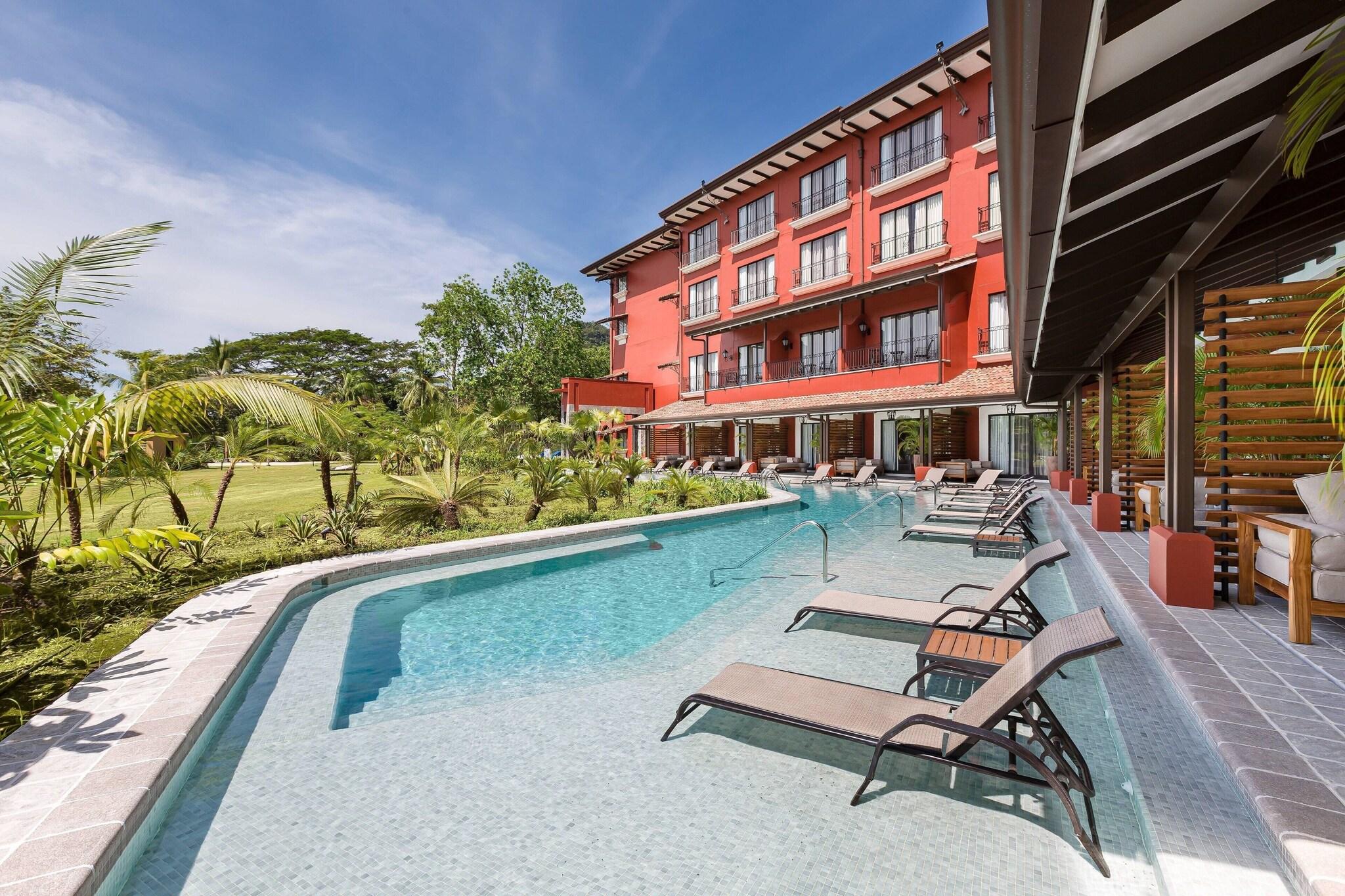 Los Suenos Marriott Ocean & Golf Resort by null