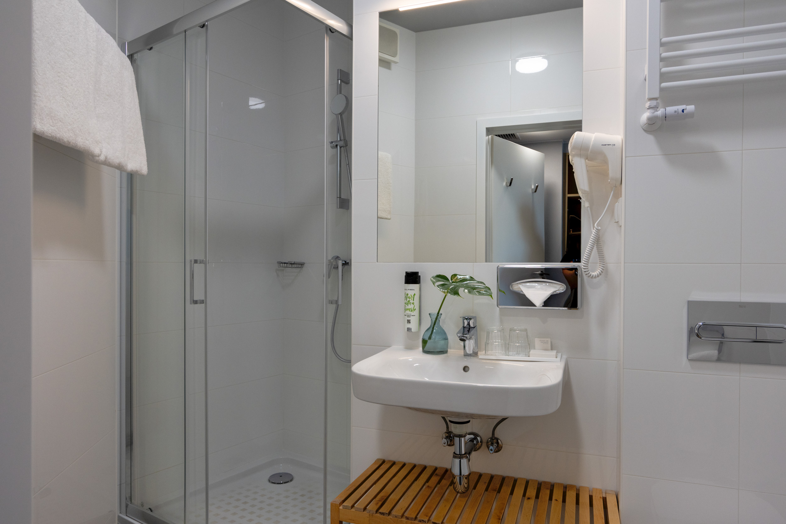 Hotel MDM by null