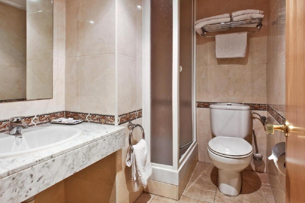Yomo Hostal Bcn Port