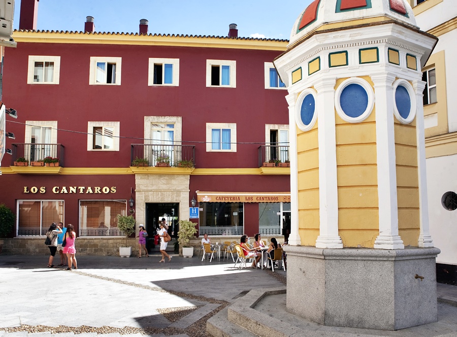 Los Cantaros by null