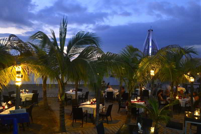 Emperador Vallarta Beachfront  Hotel and Suites